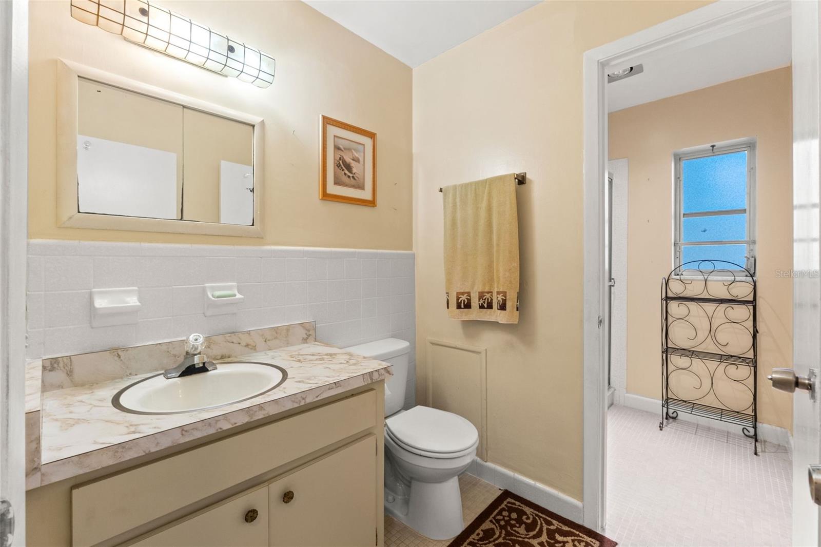 Image 19 of 50 For 7222 Holiday Drive