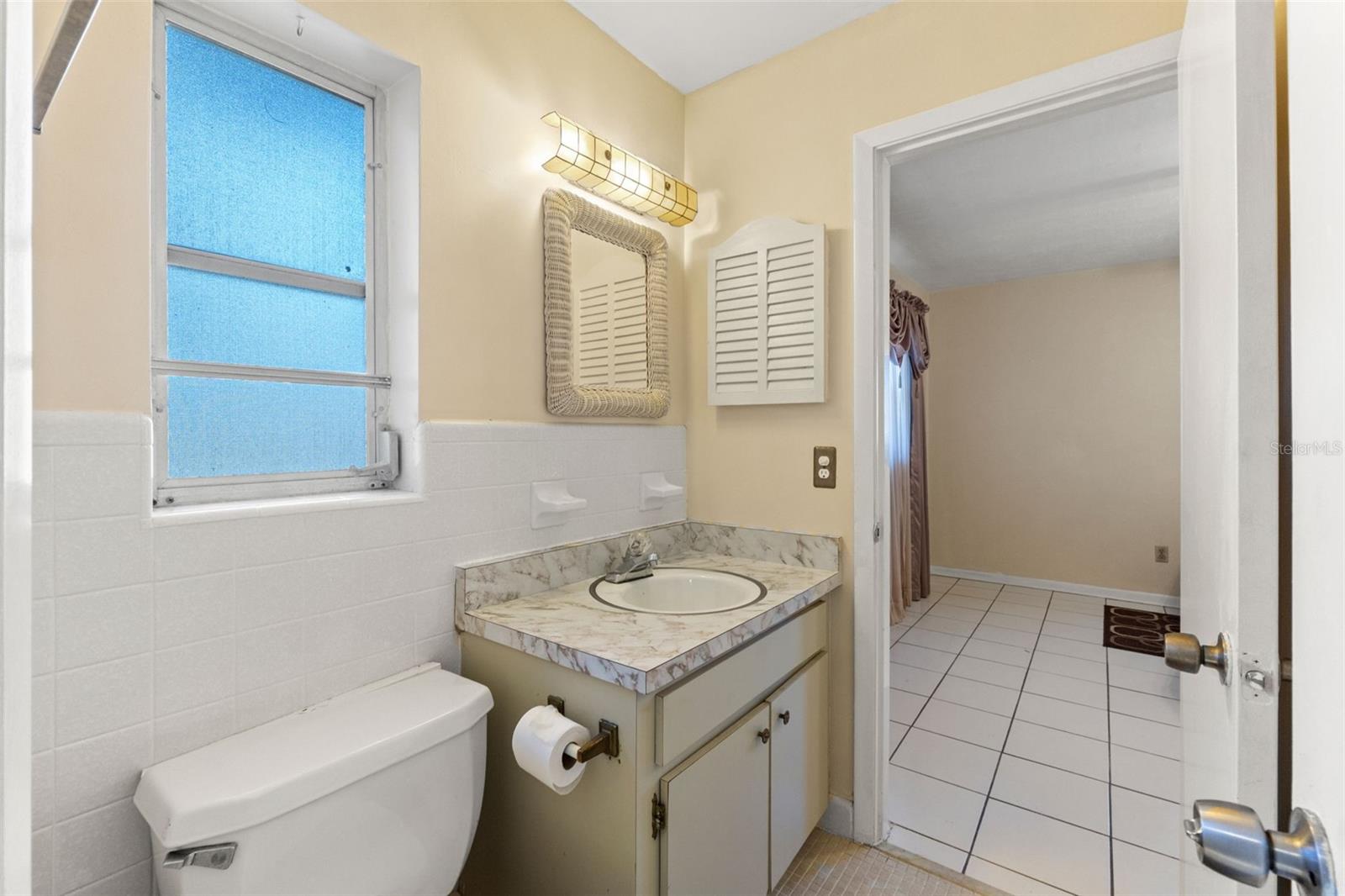 Image 21 of 50 For 7222 Holiday Drive