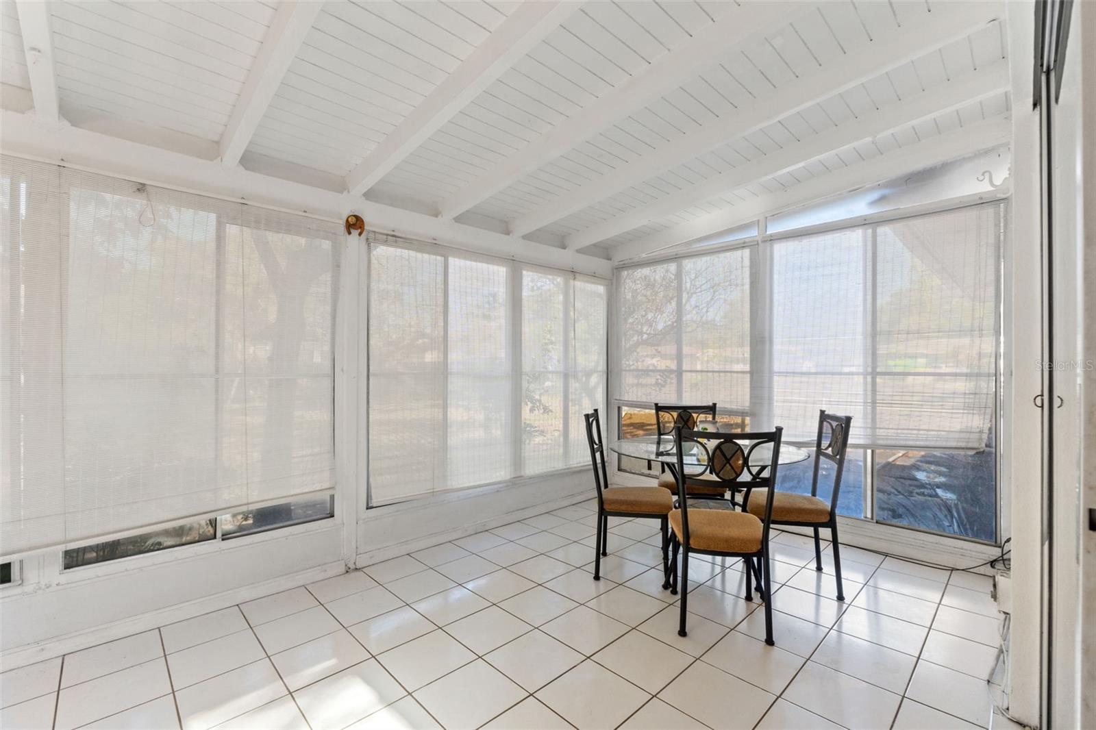 Image 27 of 50 For 7222 Holiday Drive