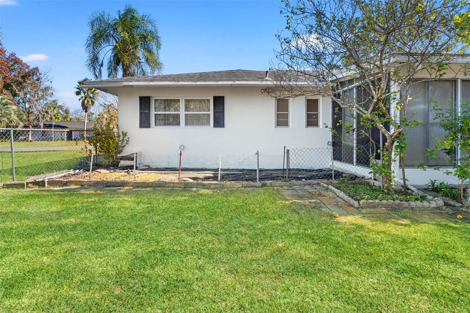 Image 42 of 50 For 7222 Holiday Drive