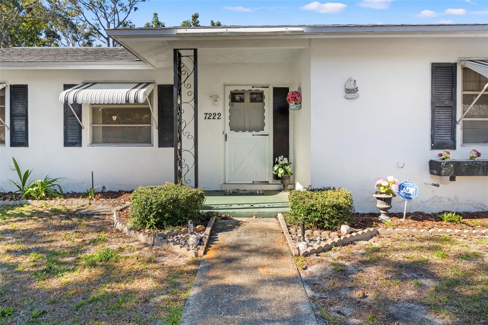 Image 7 of 50 For 7222 Holiday Drive