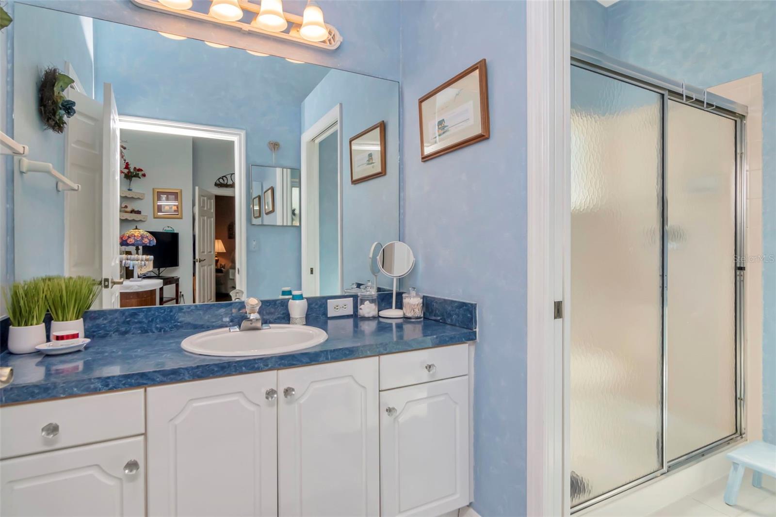 Image 30 of 65 For 2978 Brookfield Lane