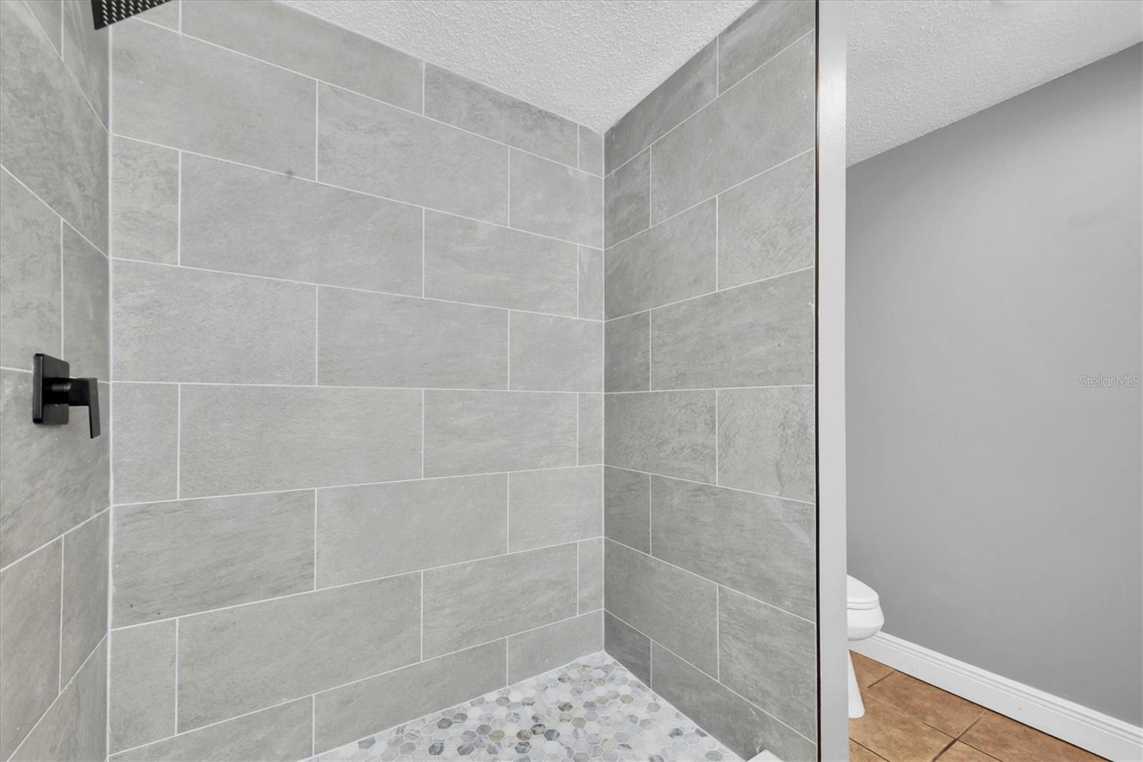 Image 12 of 33 For 502 Timber Bay Circle E