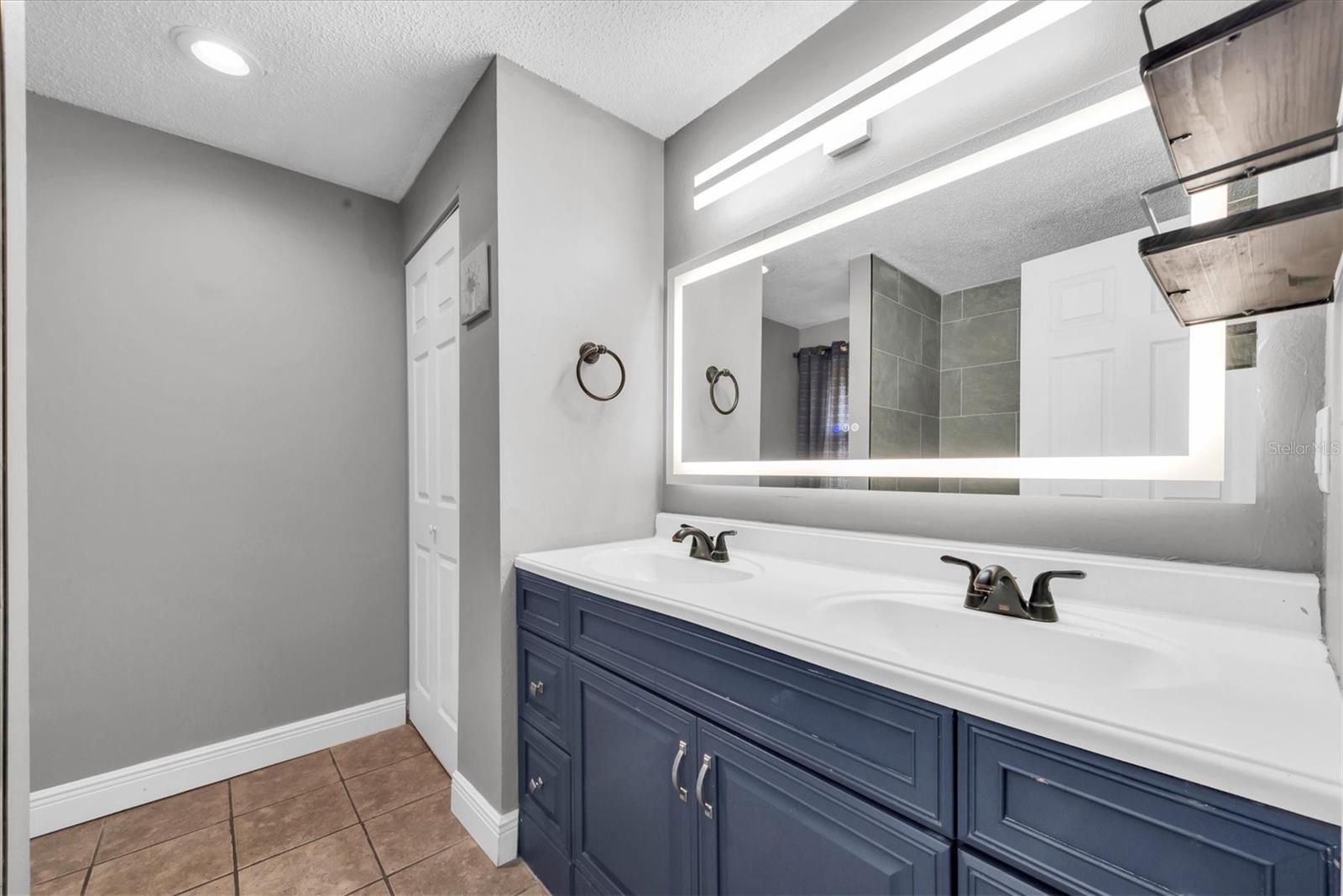 Image 13 of 33 For 502 Timber Bay Circle E