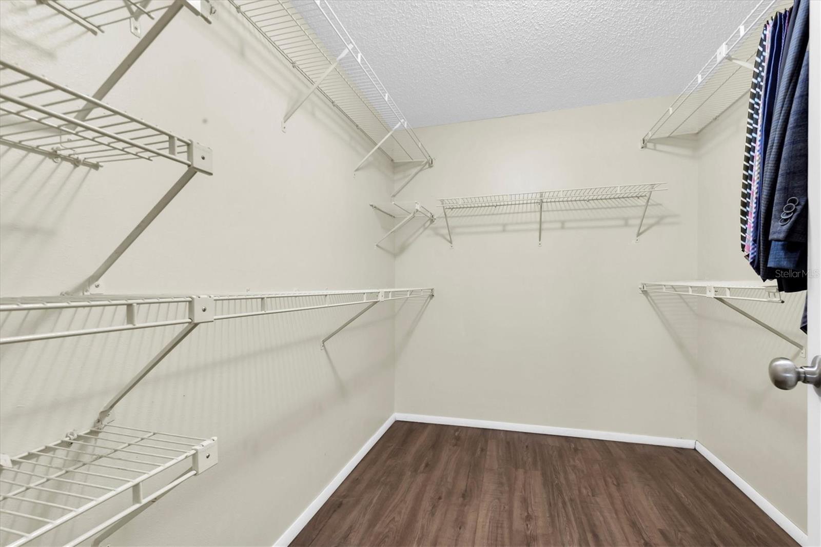 Image 14 of 33 For 502 Timber Bay Circle E