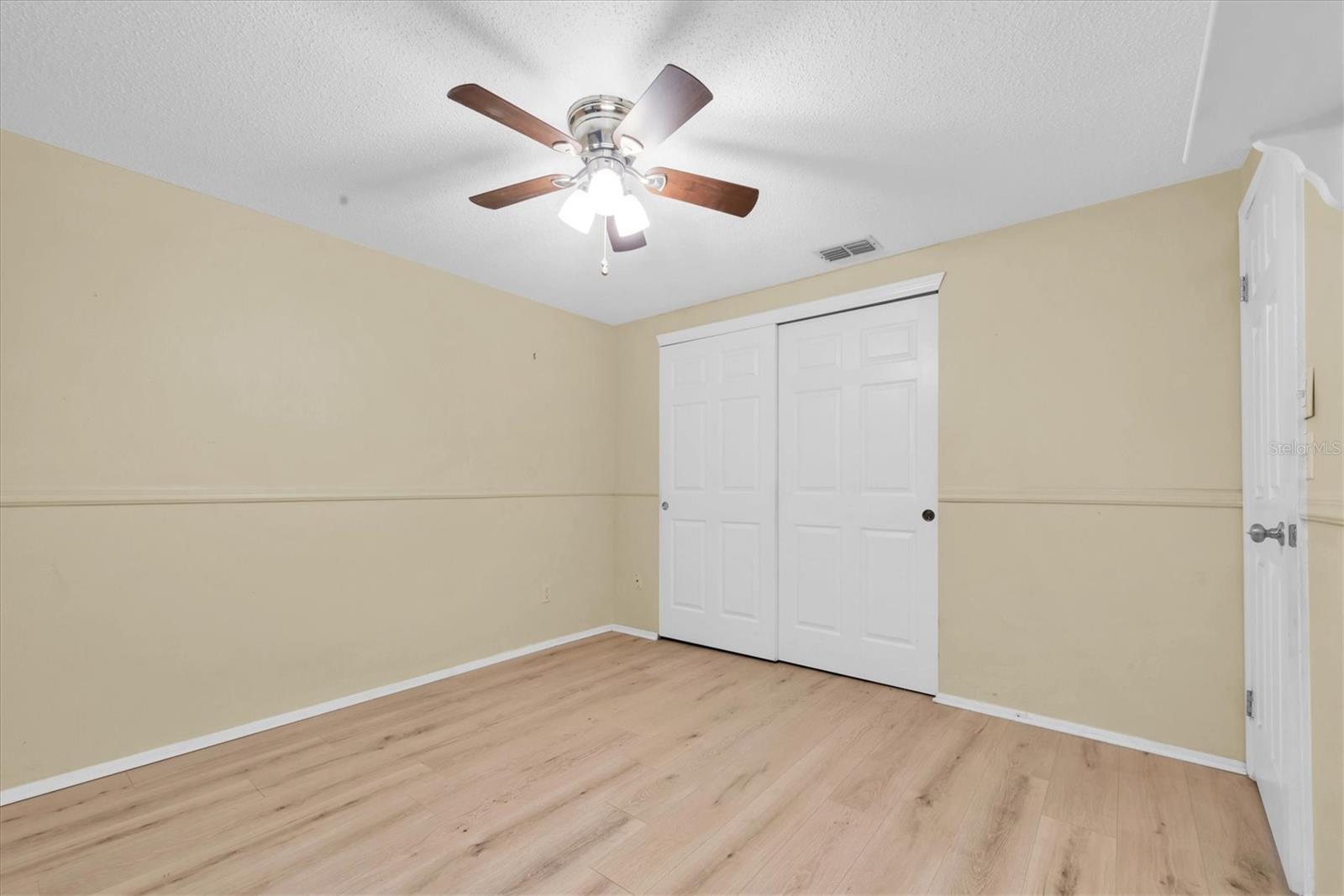 Image 19 of 33 For 502 Timber Bay Circle E