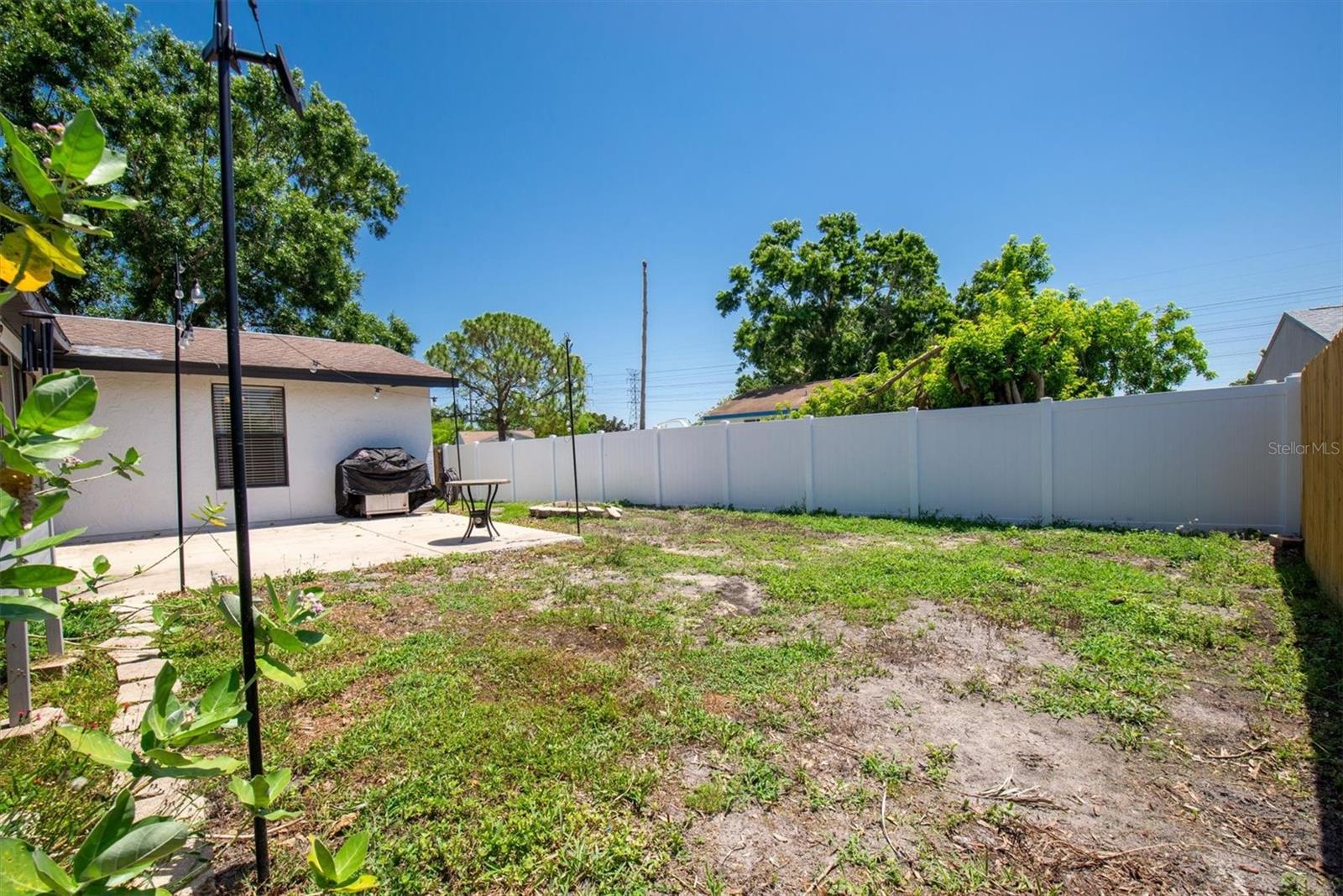 Image 30 of 33 For 502 Timber Bay Circle E