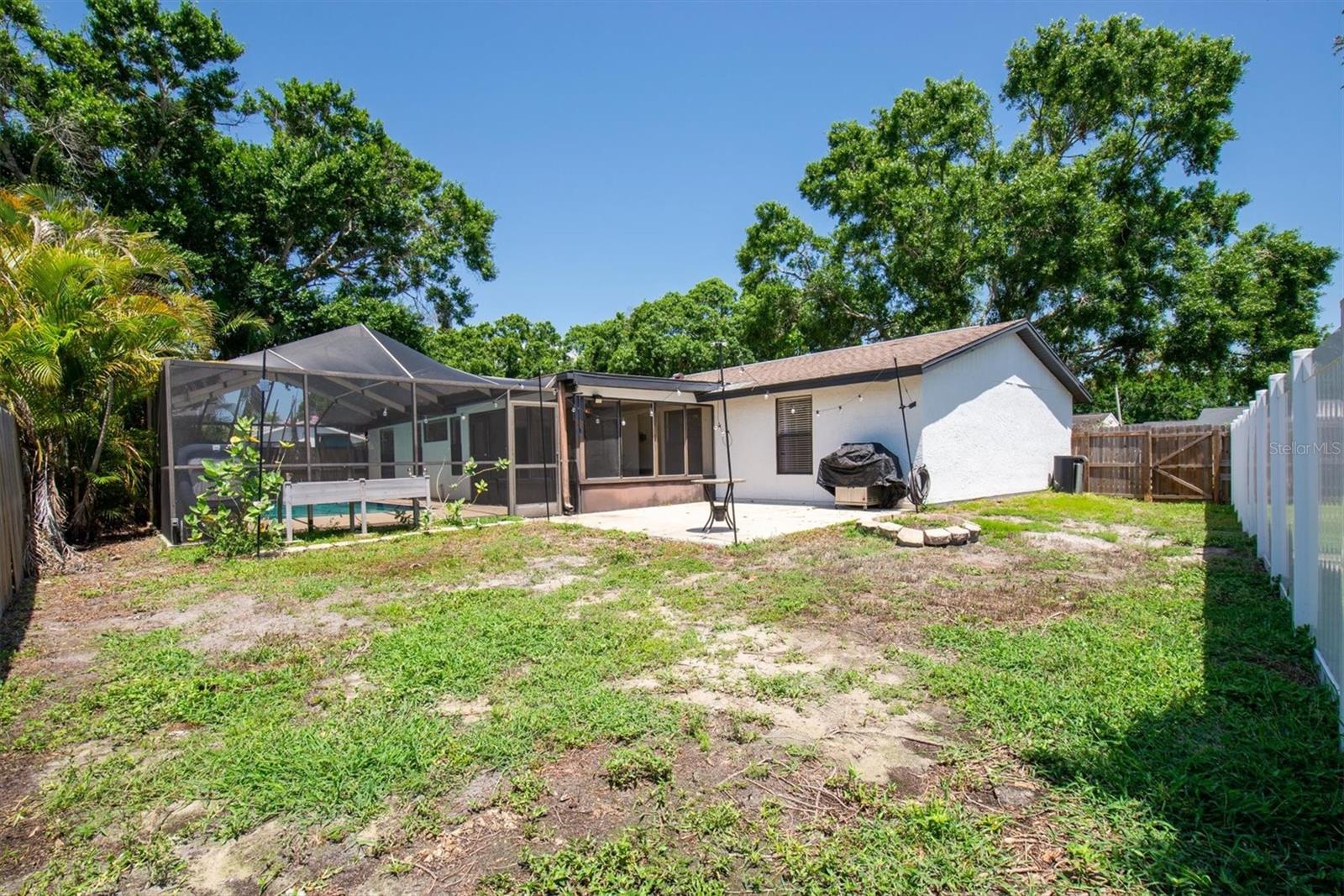 Image 31 of 33 For 502 Timber Bay Circle E