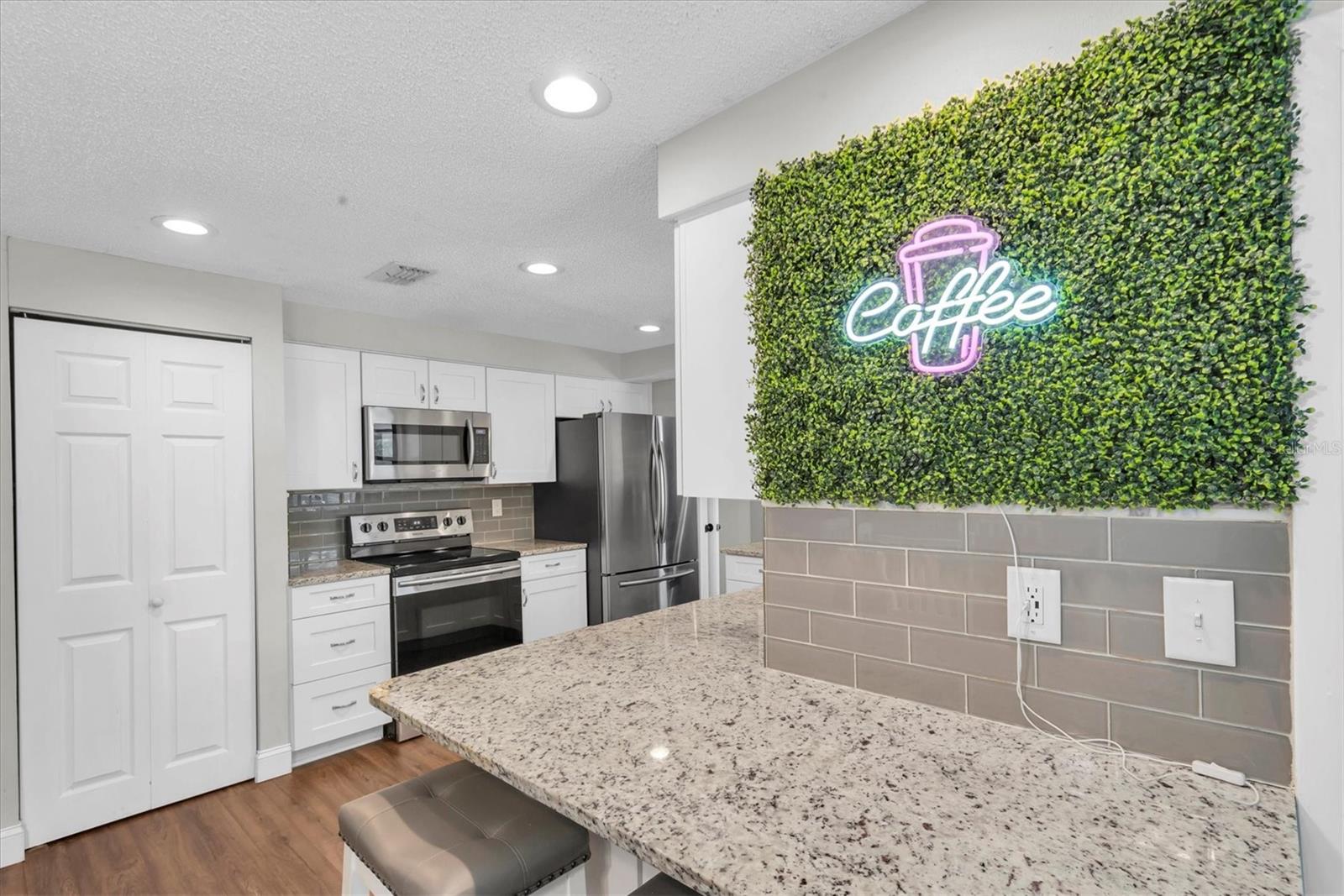 Image 6 of 33 For 502 Timber Bay Circle E