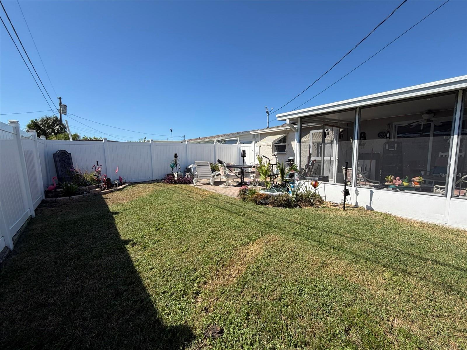 Image 15 of 21 For 3844 Redwood Drive