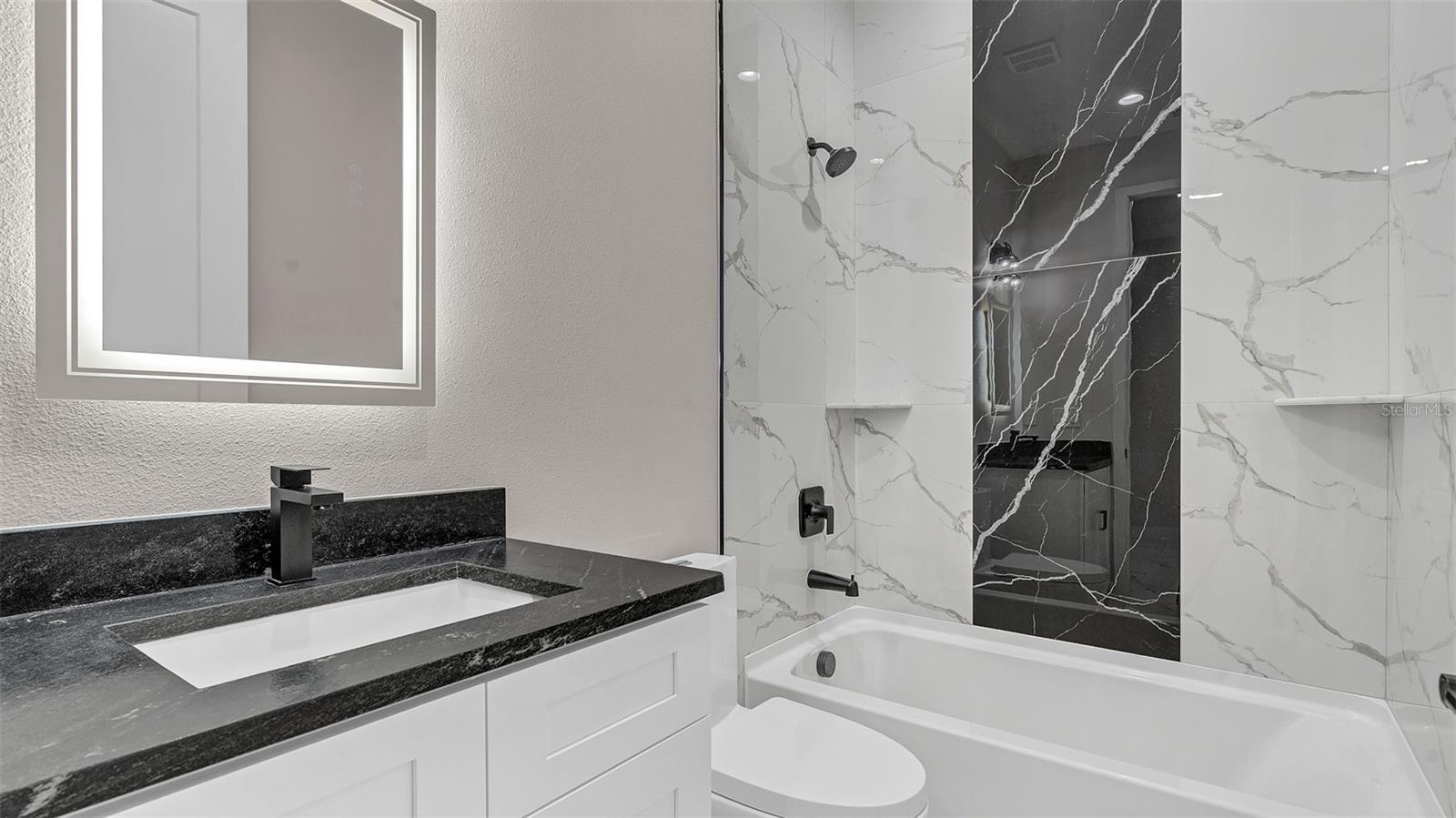 Image 14 of 34 For 2835 60th Avenue N