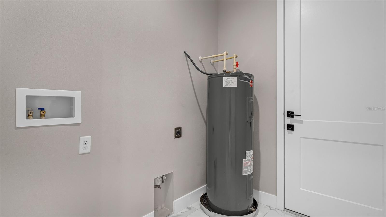 Image 27 of 34 For 2835 60th Avenue N