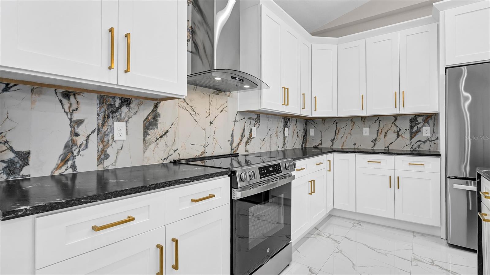 Image 9 of 34 For 2835 60th Avenue N