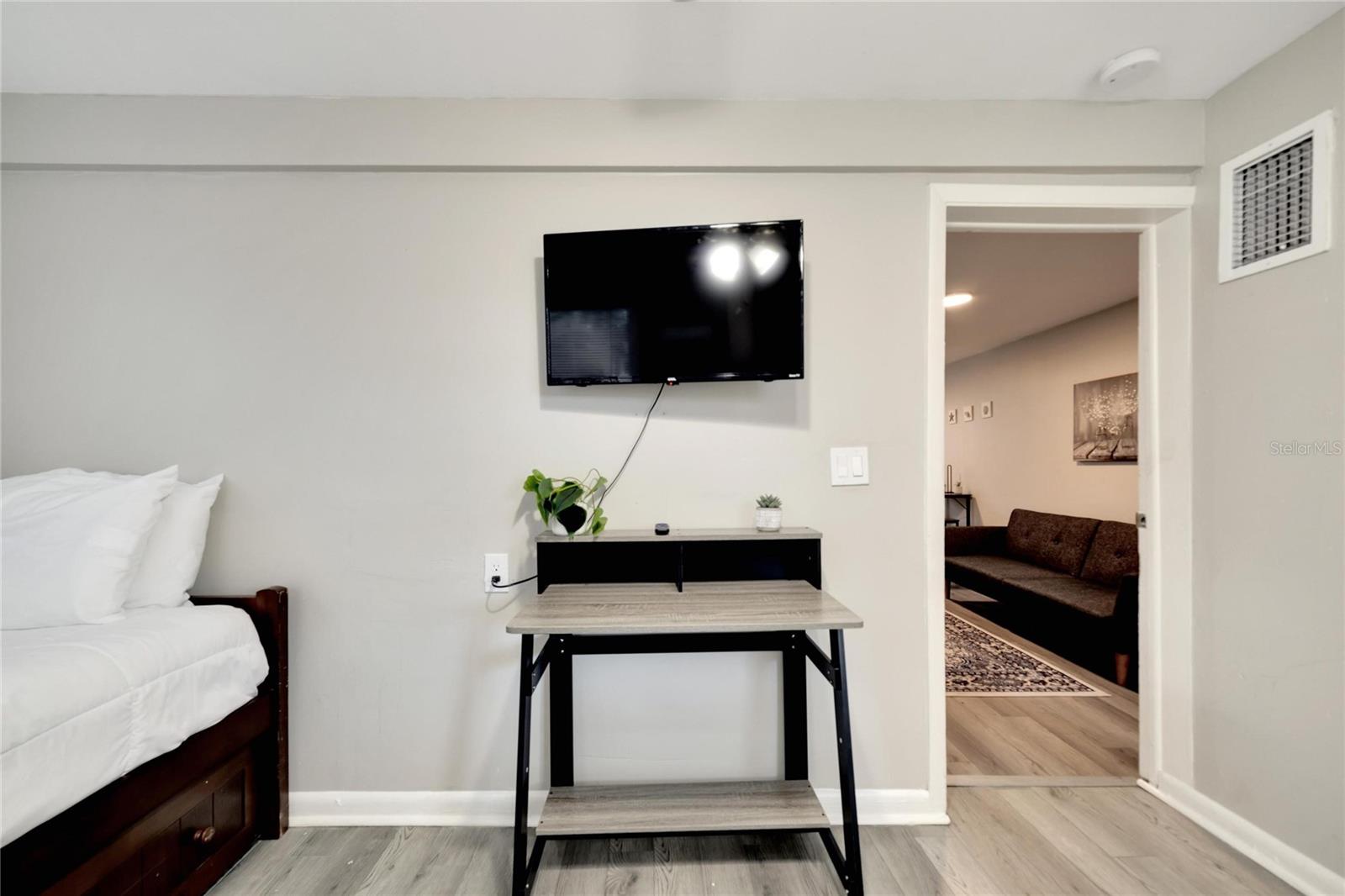 Image 10 of 39 For 4209 14th Street