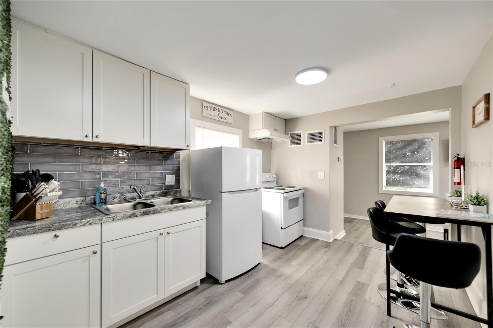 Image 23 of 39 For 4209 14th Street