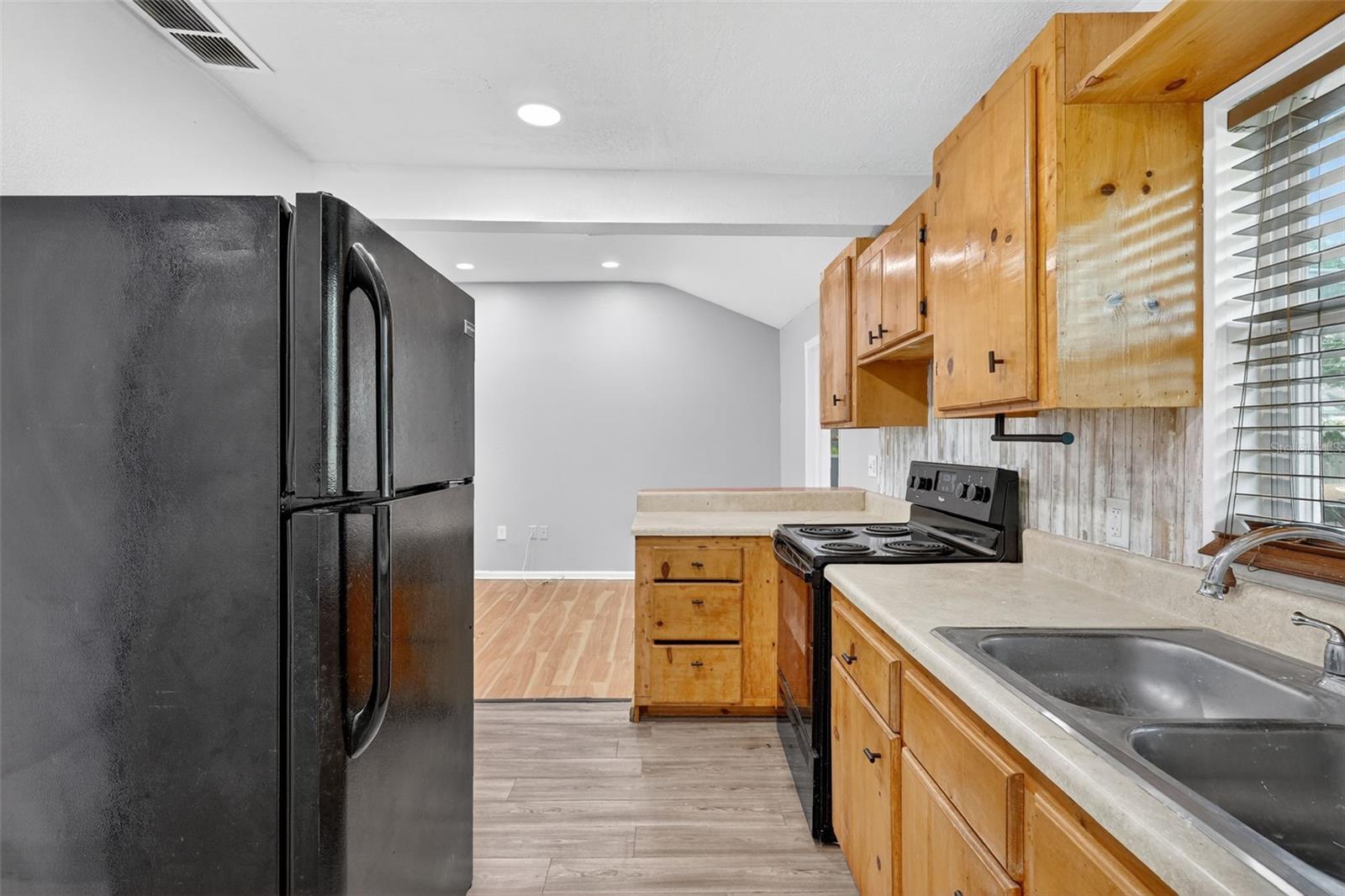 Image 20 of 31 For 4106 56th Avenue N