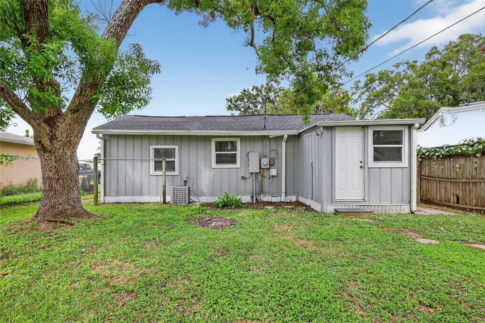 Image 6 of 31 For 4106 56th Avenue N