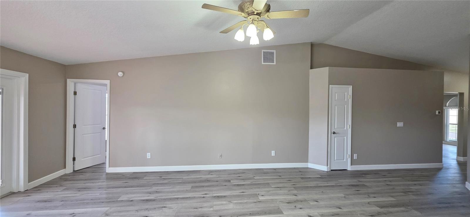 Image 11 of 61 For 11143 Bramblebrush Street