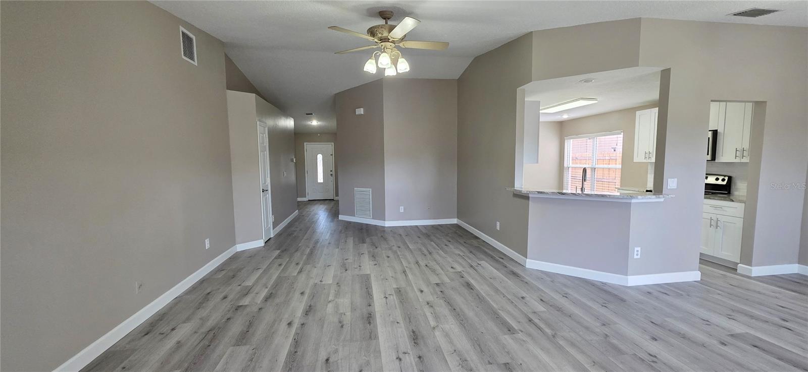 Image 13 of 61 For 11143 Bramblebrush Street