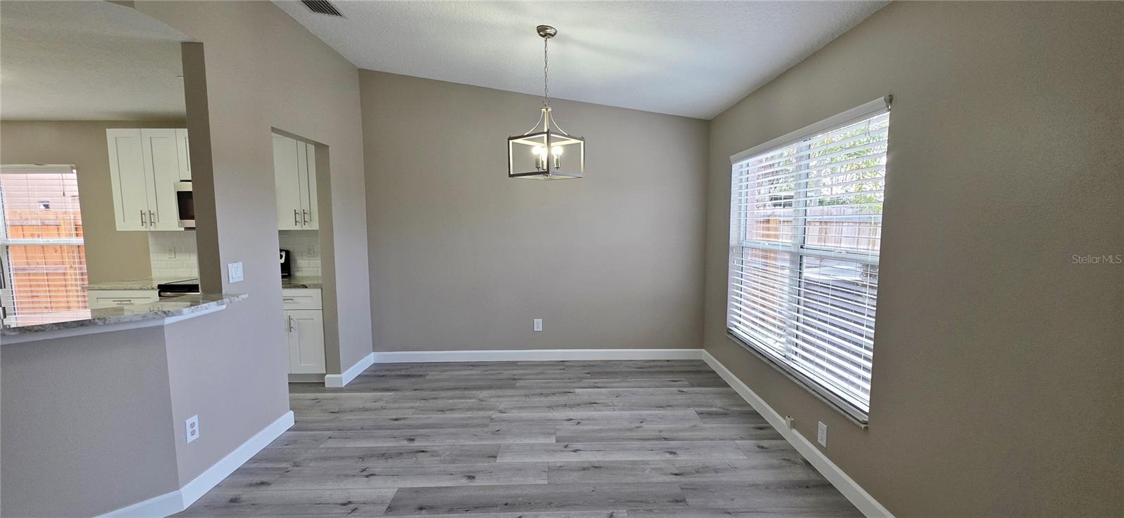 Image 16 of 61 For 11143 Bramblebrush Street