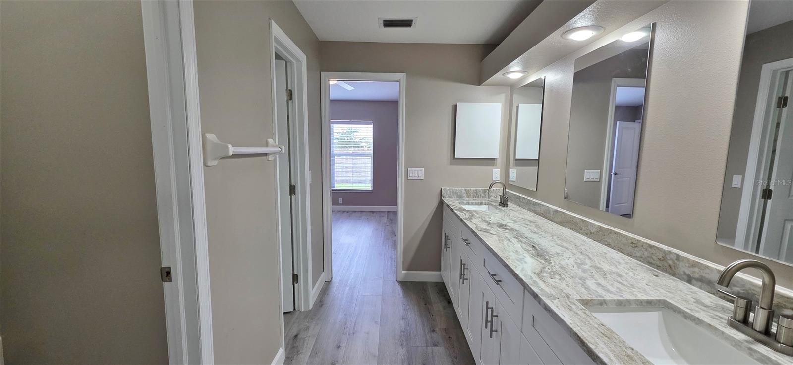 Image 39 of 61 For 11143 Bramblebrush Street