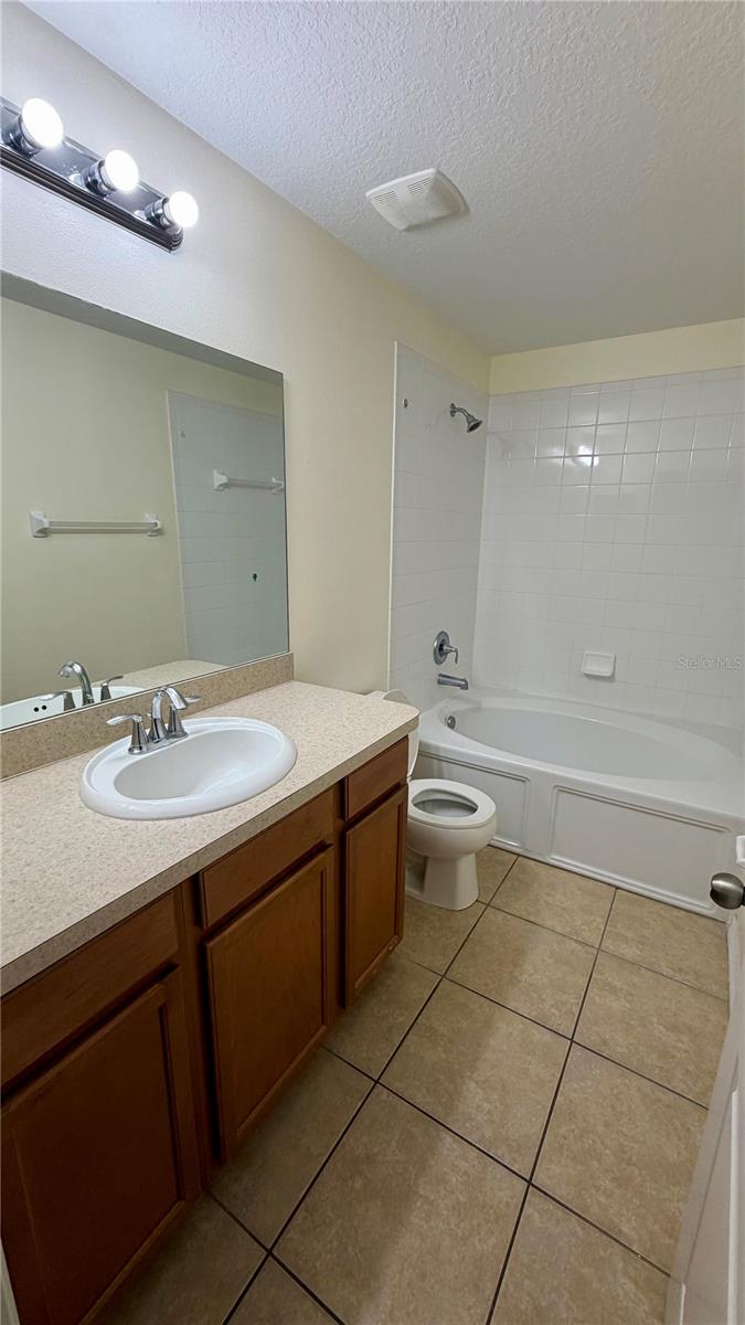 Image 14 of 17 For 5411 Limestone Ln