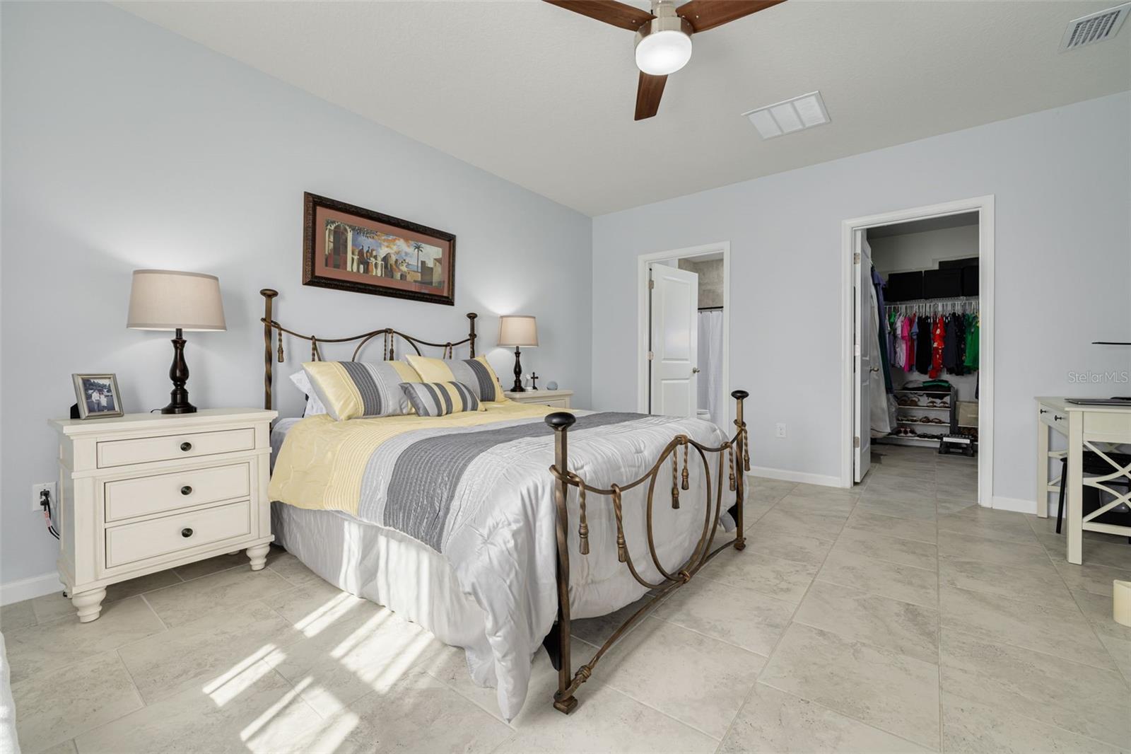 Image 17 of 32 For 18158 Turning Leaf Circle