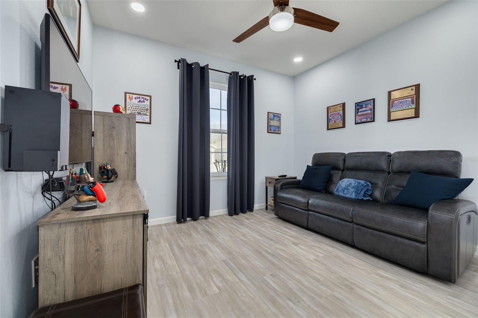 Image 24 of 32 For 18158 Turning Leaf Circle