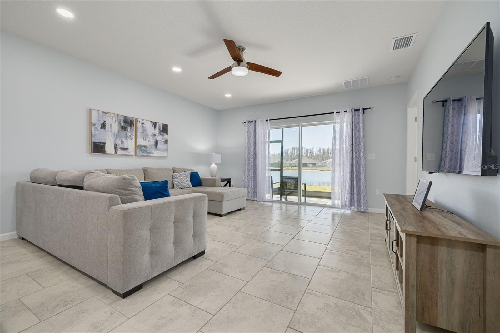 Image 6 of 32 For 18158 Turning Leaf Circle