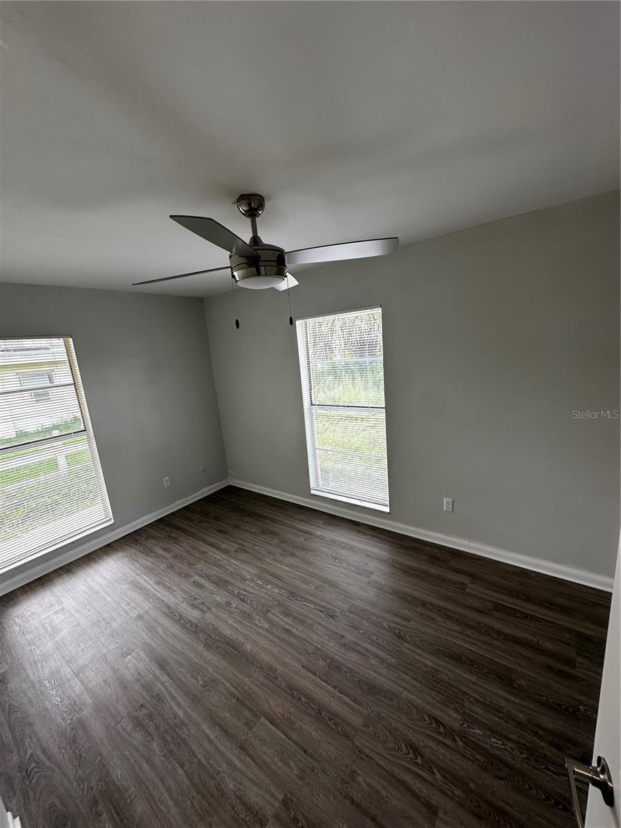 Image 5 of 16 For 5141 72nd Avenue N