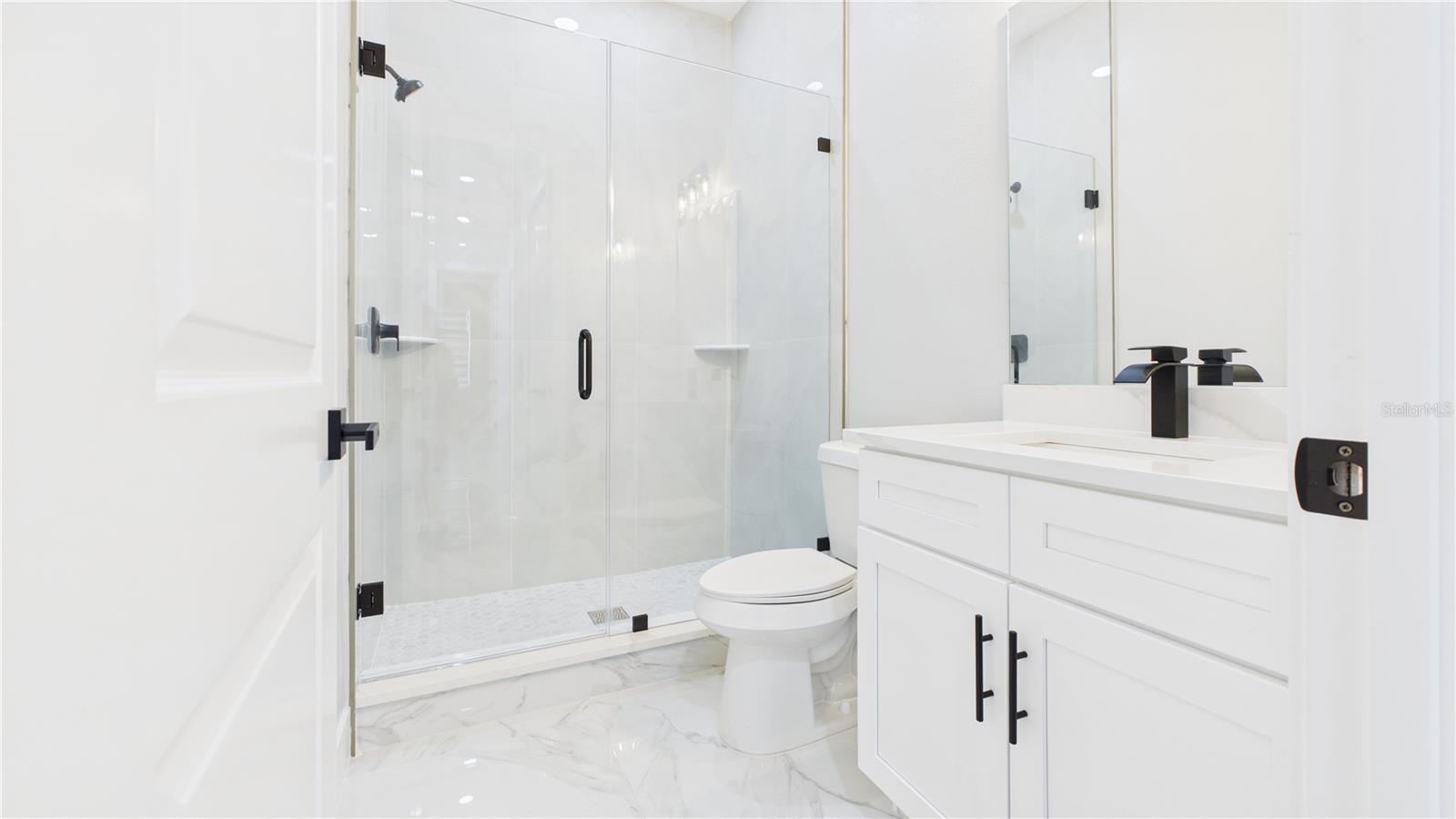 Image 33 of 52 For 1515 30th Street Se