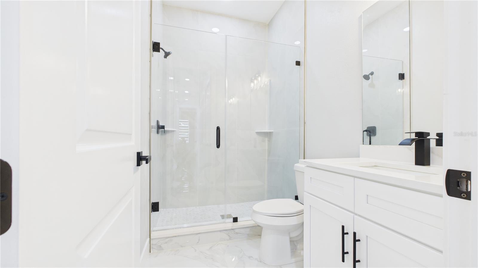 Image 34 of 52 For 1515 30th Street Se