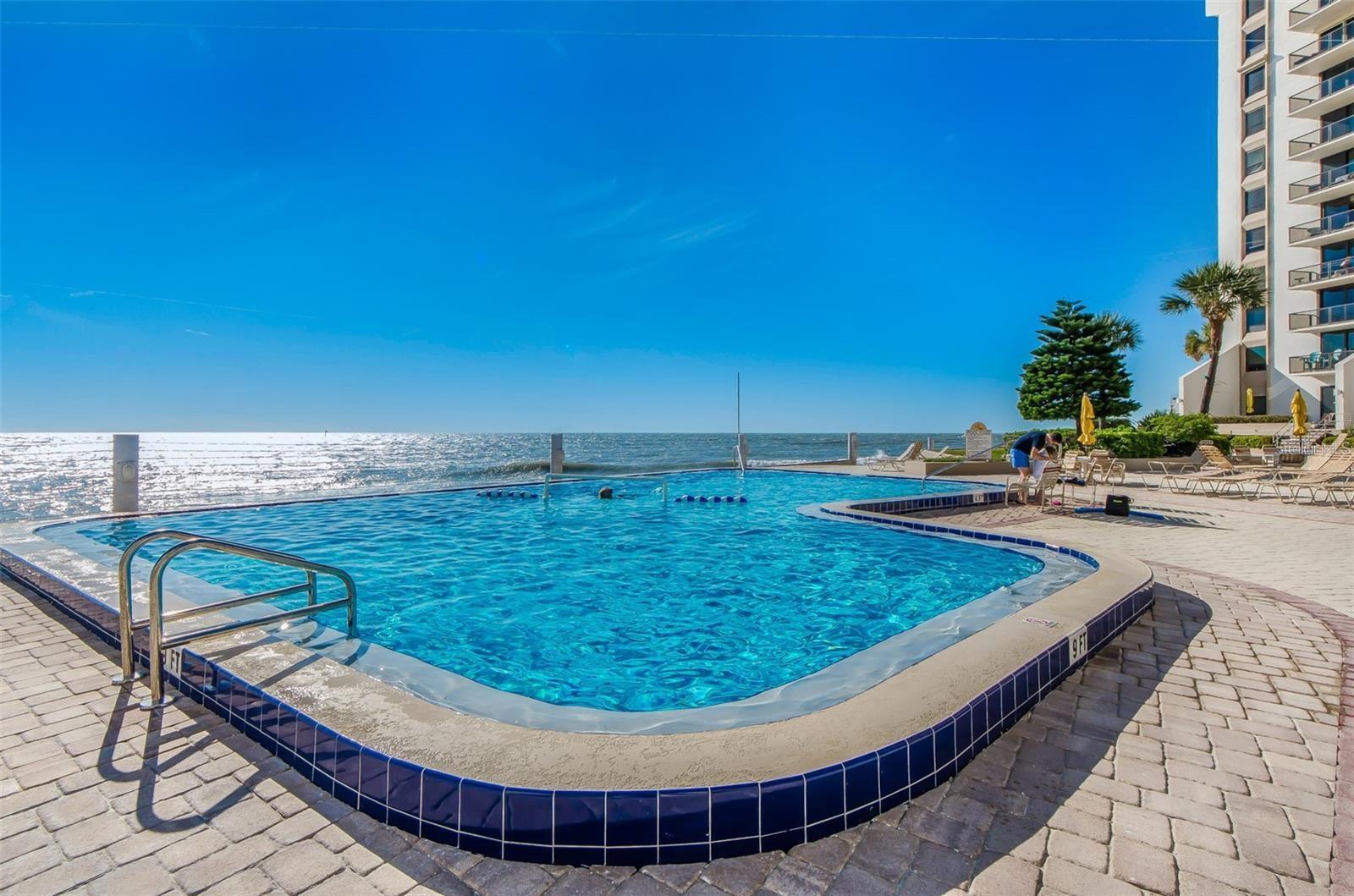 Image 20 of 23 For 450 Gulfview Boulevard 1206