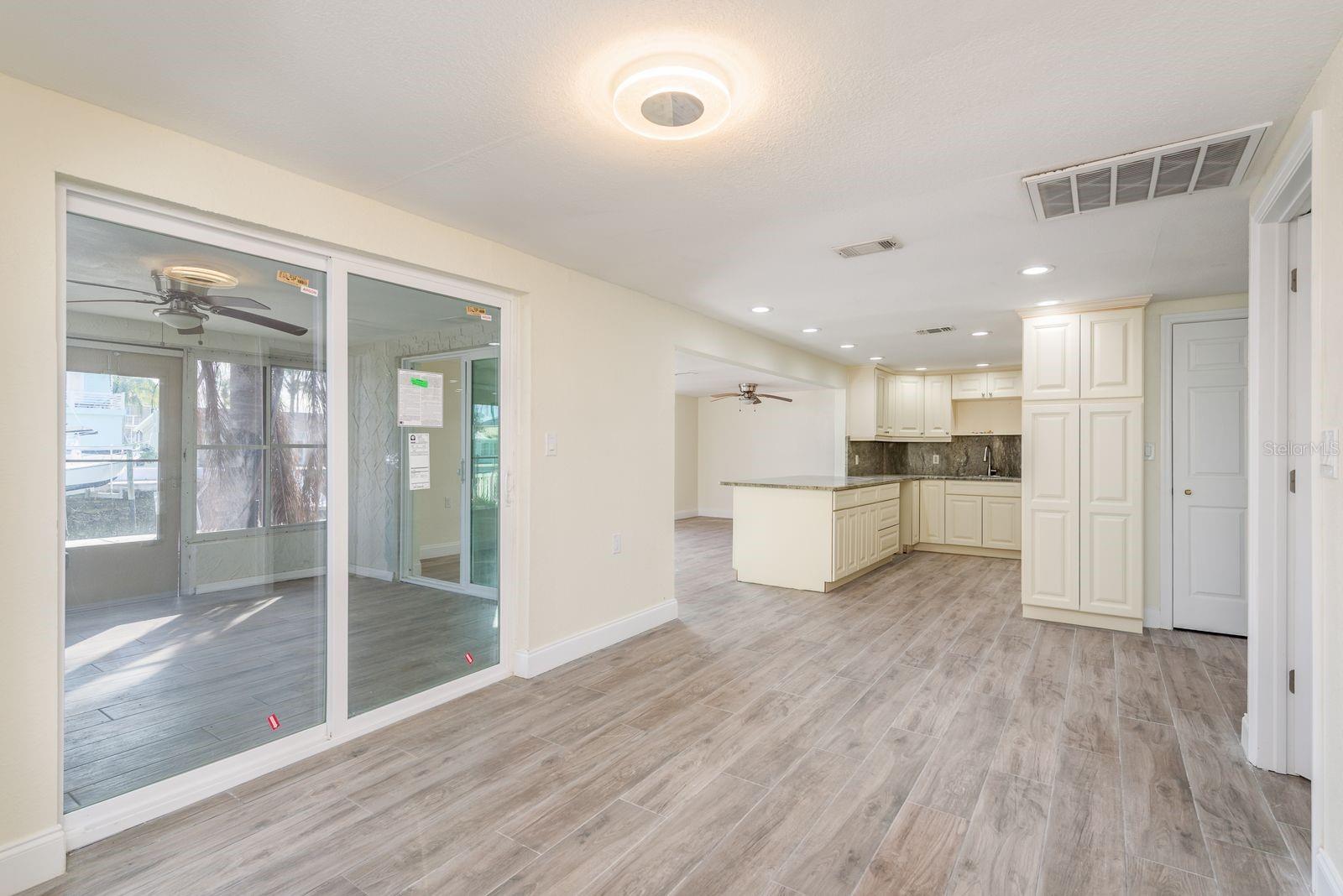 Image 12 of 42 For 13816 Celida Avenue