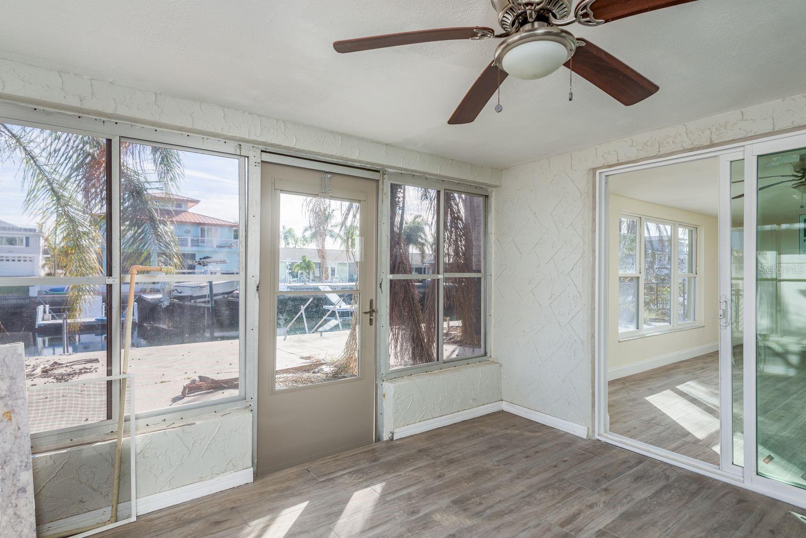 Image 21 of 42 For 13816 Celida Avenue