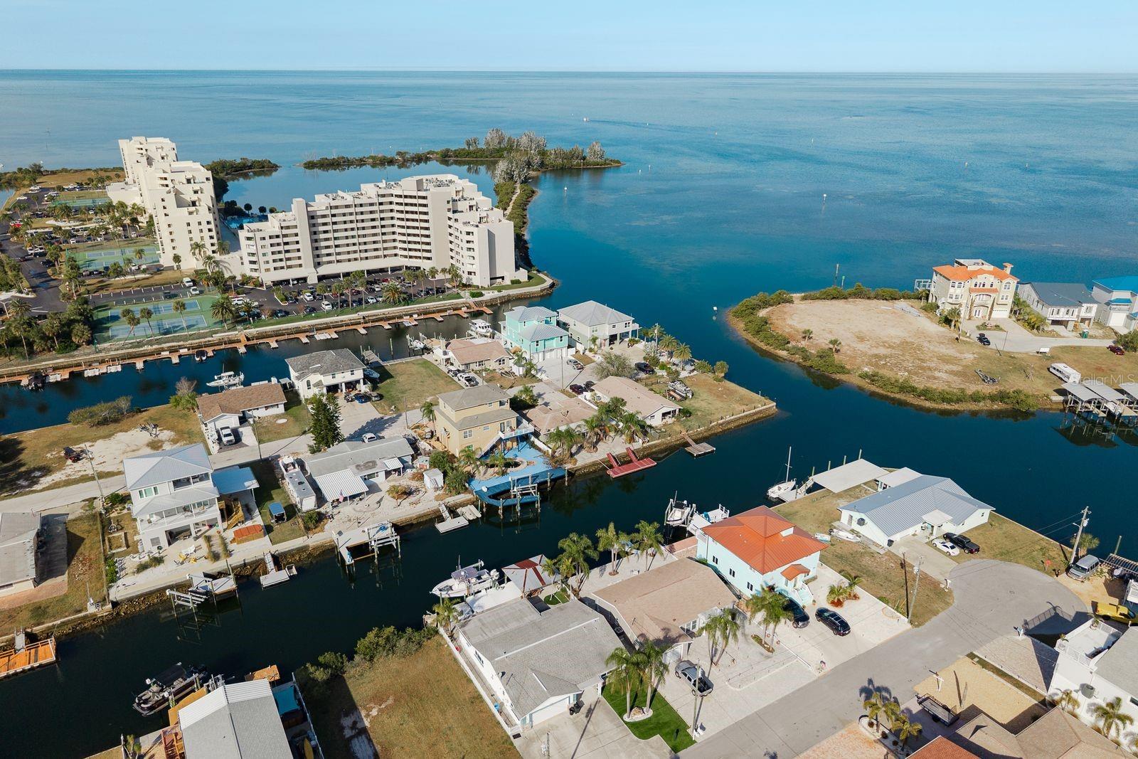 Image 35 of 42 For 13816 Celida Avenue