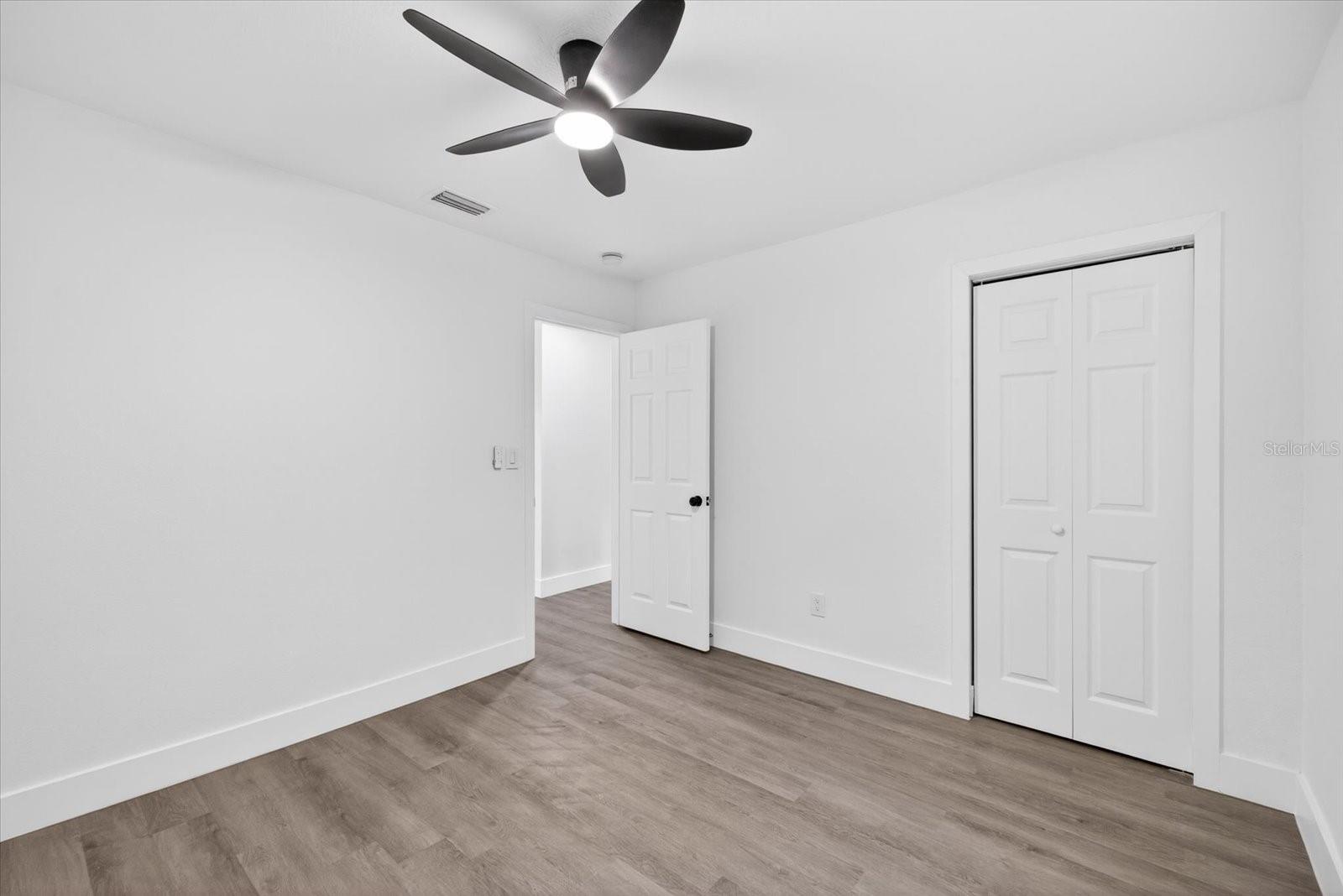 Image 17 of 21 For 4501 16th Avenue S