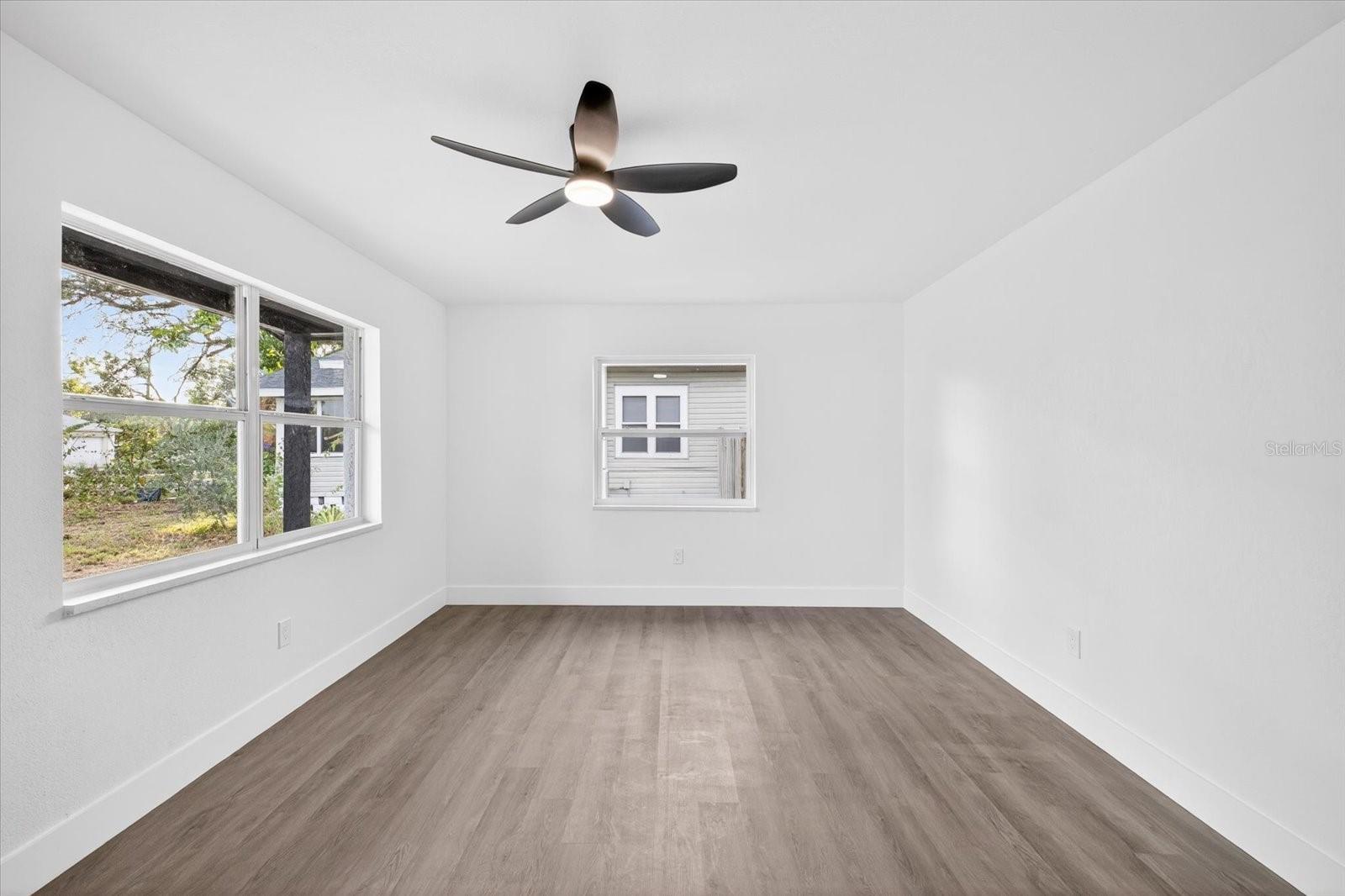 Image 4 of 21 For 4501 16th Avenue S