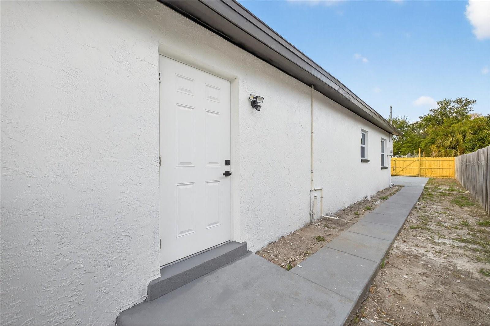 Image 6 of 21 For 4501 16th Avenue S