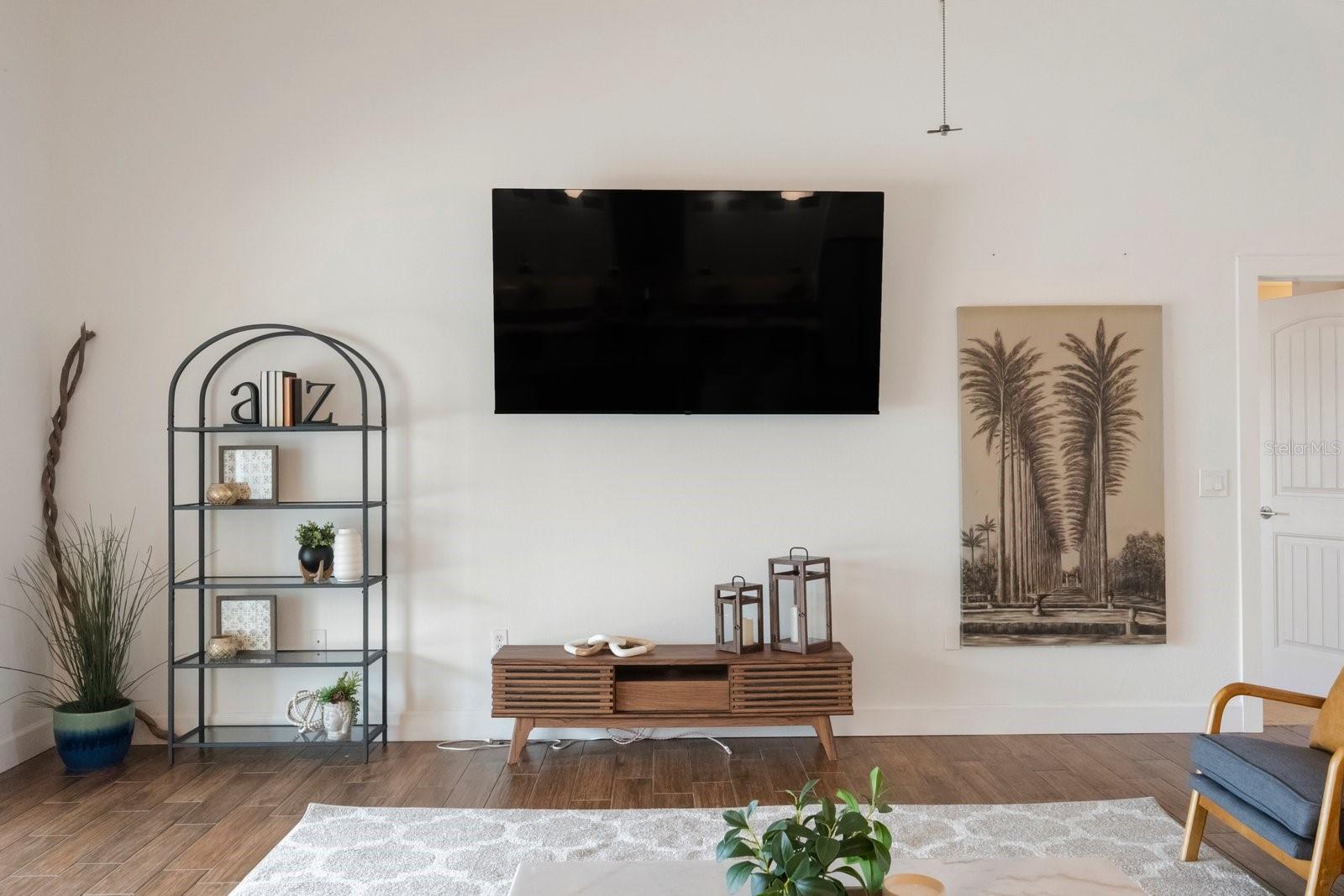 Image 18 of 68 For 826 Christina Circle