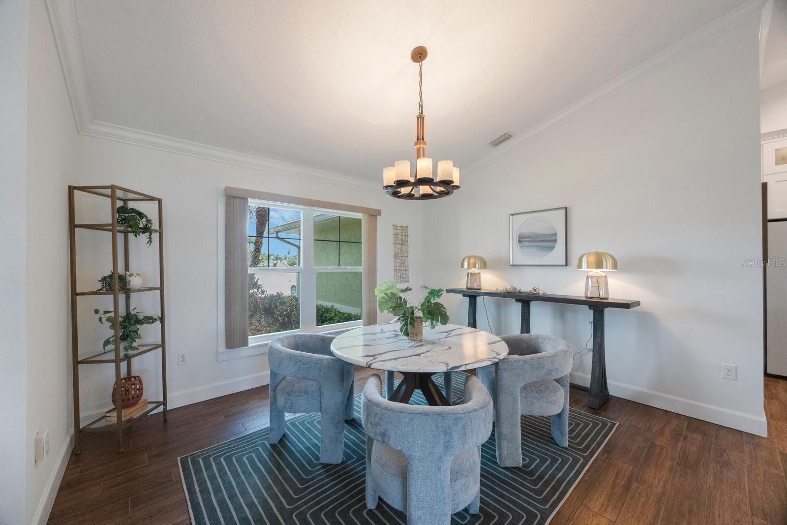 Image 22 of 68 For 826 Christina Circle