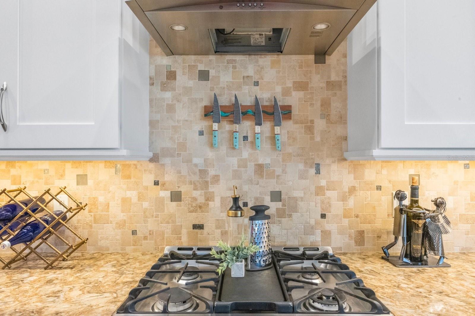 Image 27 of 68 For 826 Christina Circle