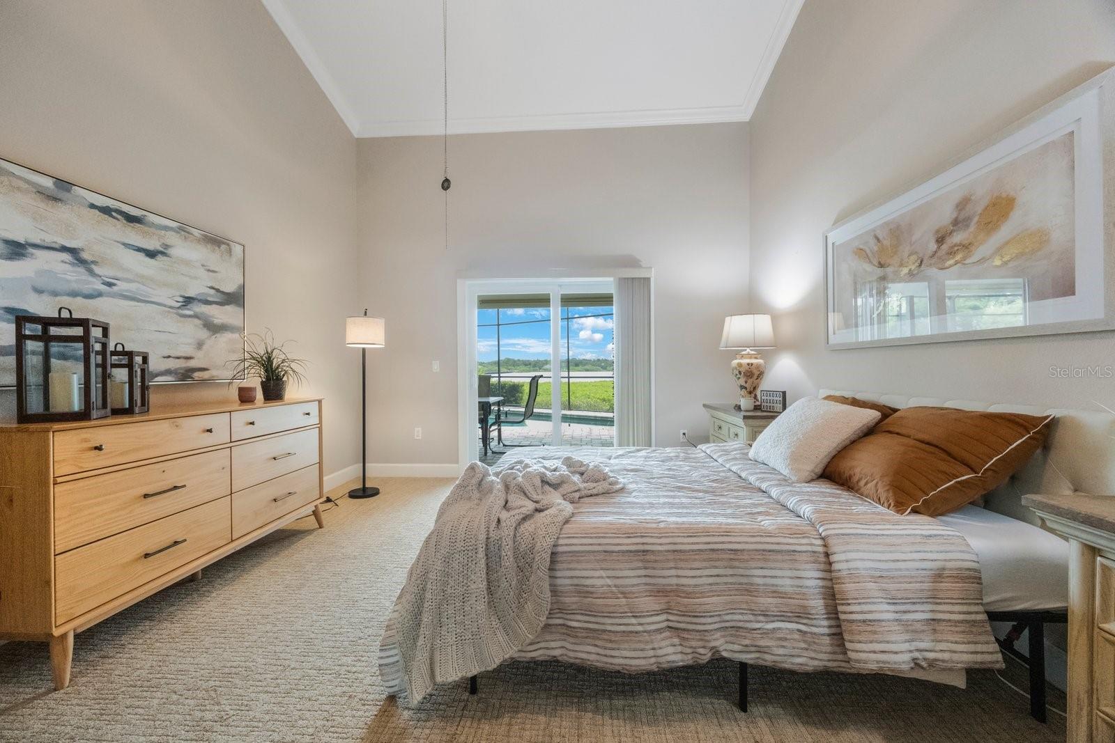 Image 35 of 68 For 826 Christina Circle