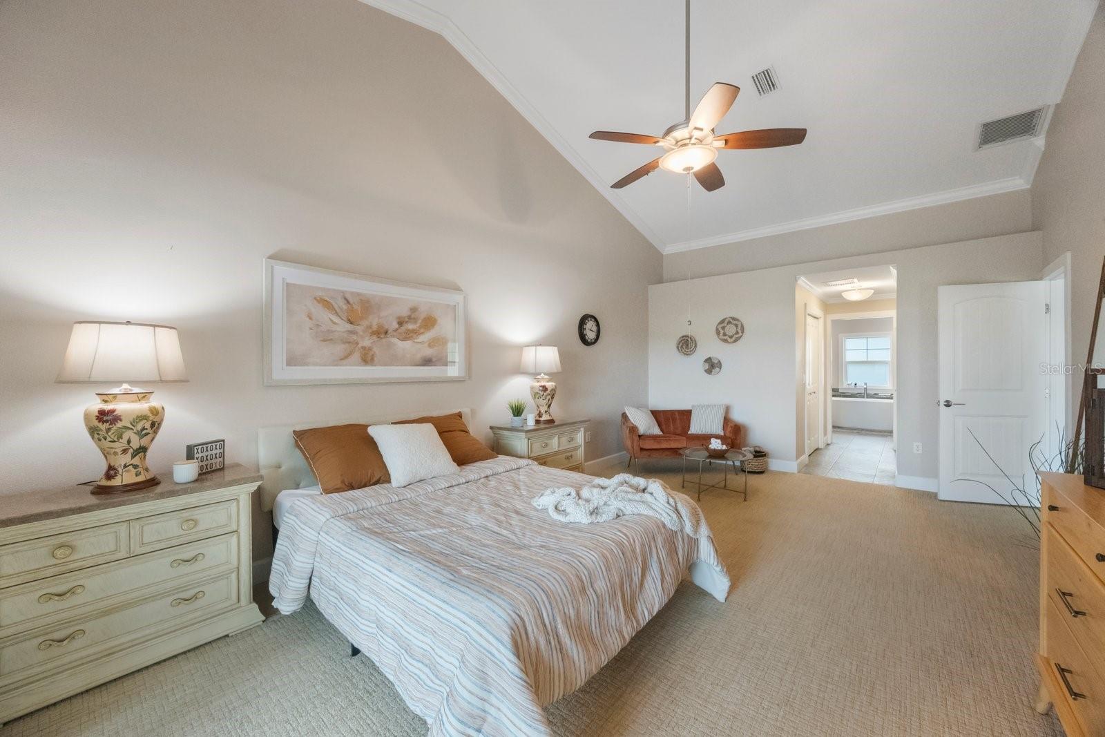 Image 37 of 68 For 826 Christina Circle