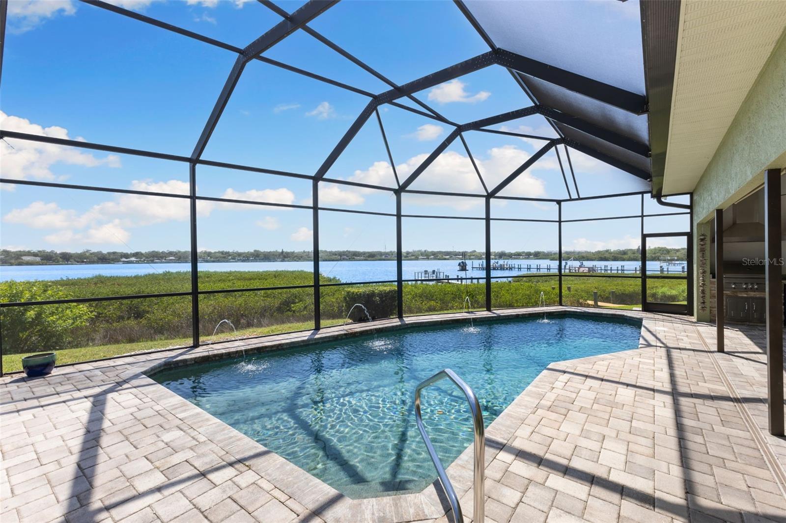 Image 53 of 68 For 826 Christina Circle