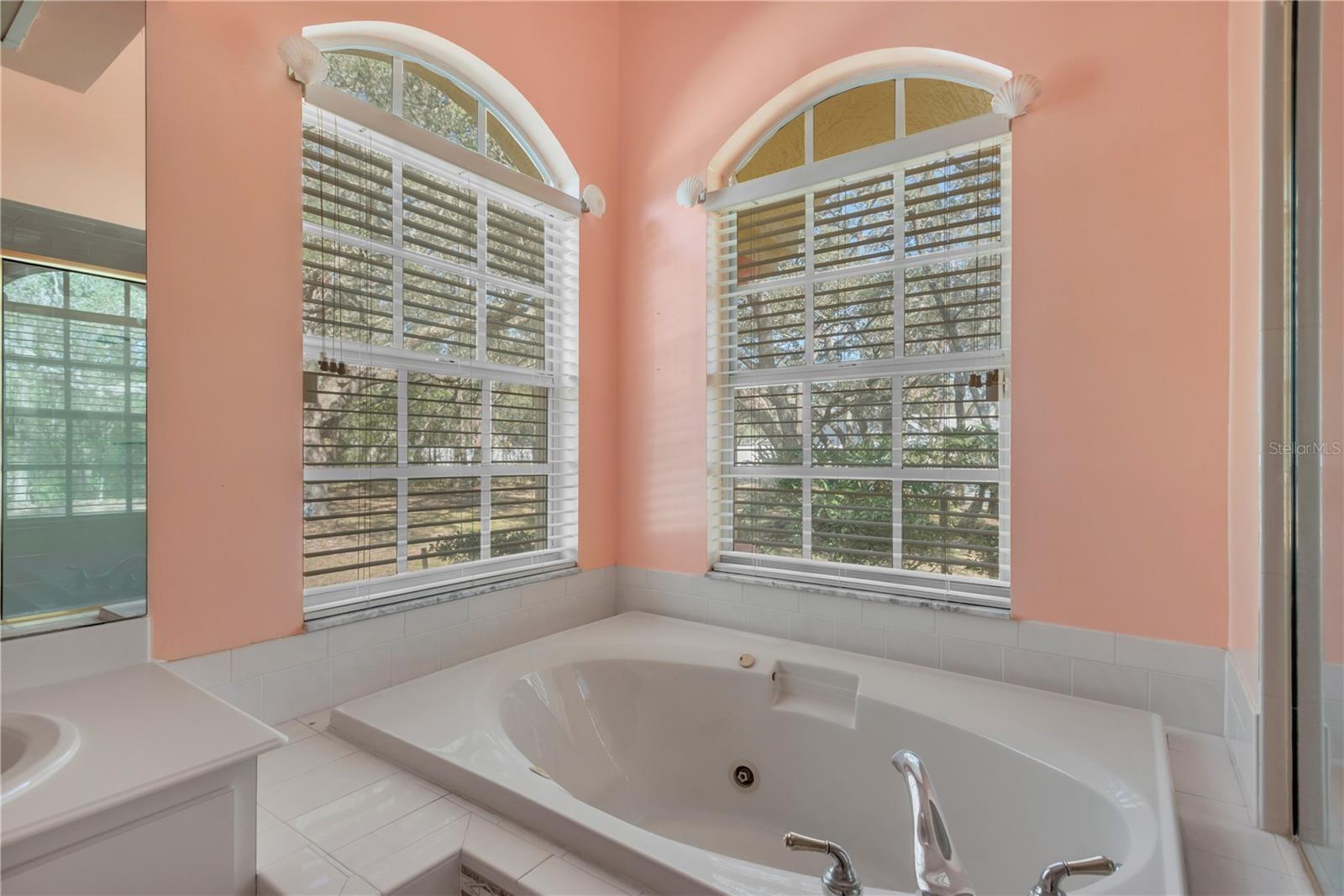 Image 21 of 90 For 18041 Owego Street