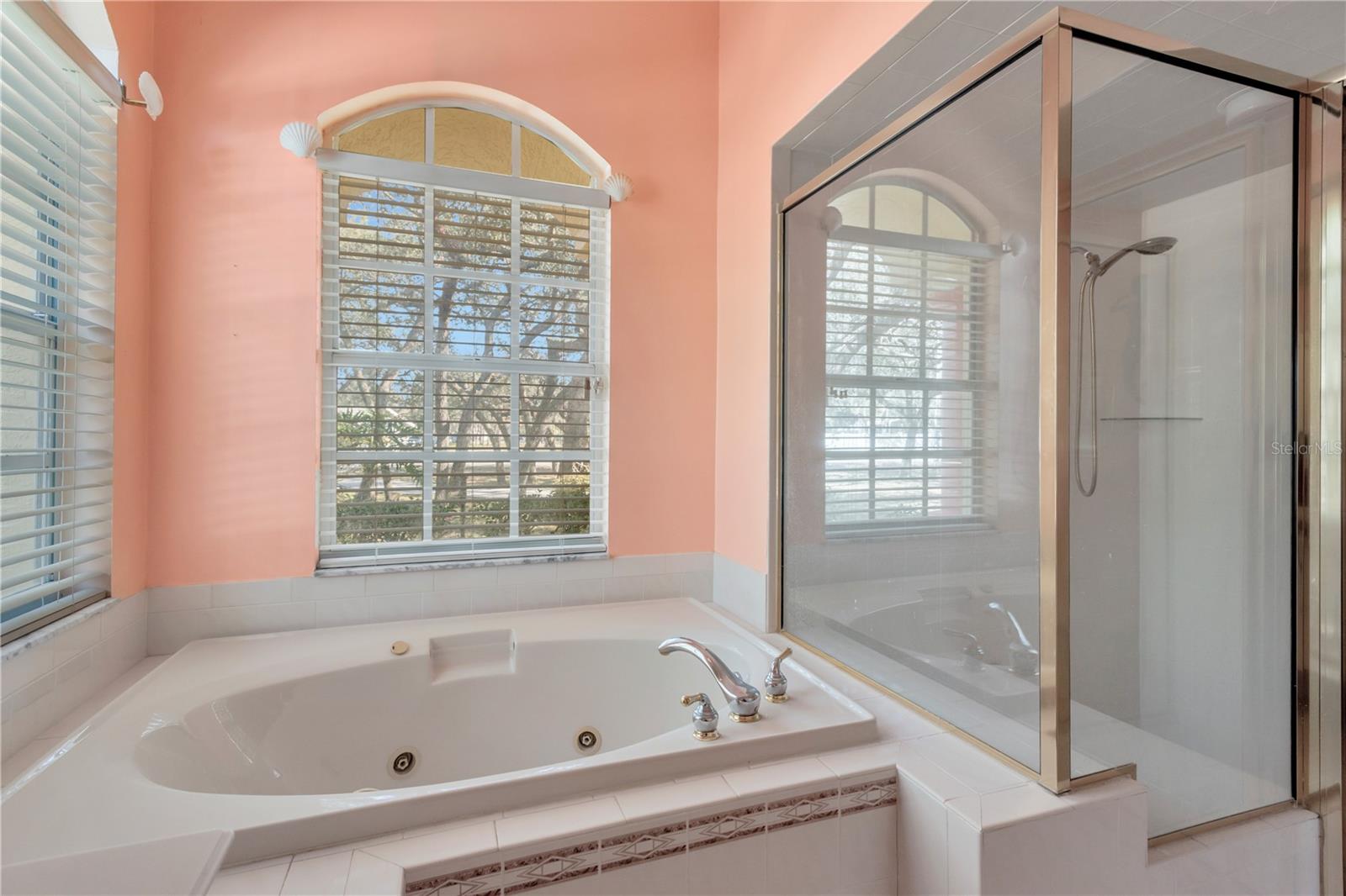 Image 22 of 90 For 18041 Owego Street