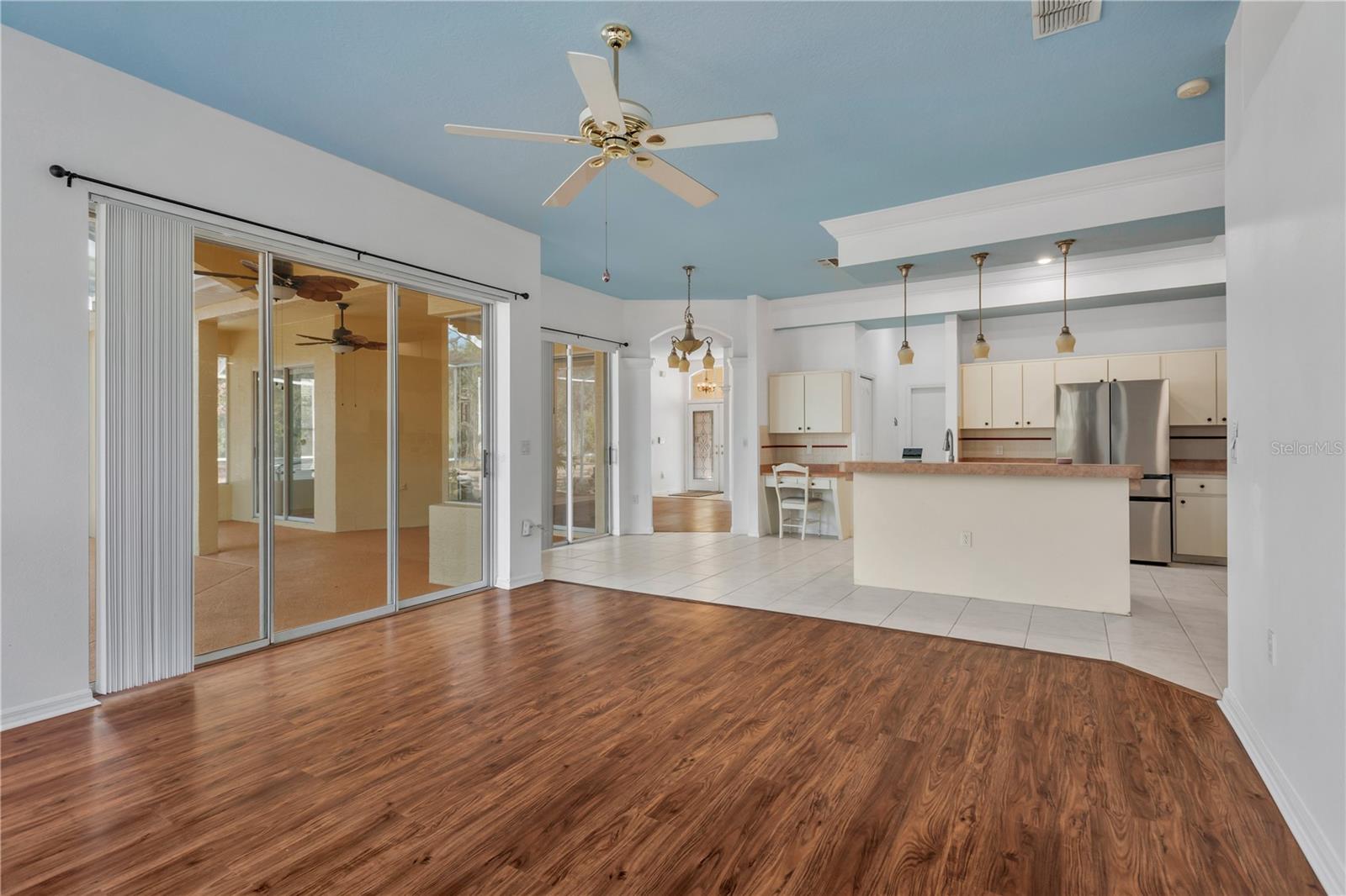 Image 30 of 90 For 18041 Owego Street