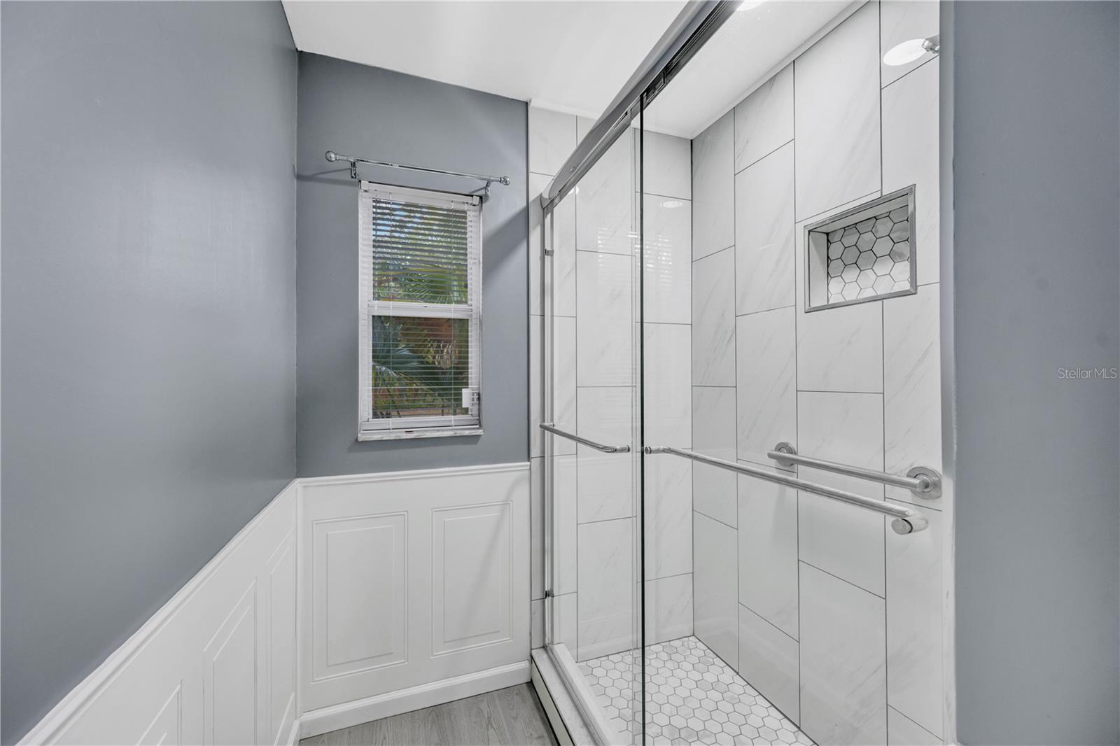 Image 37 of 90 For 18041 Owego Street