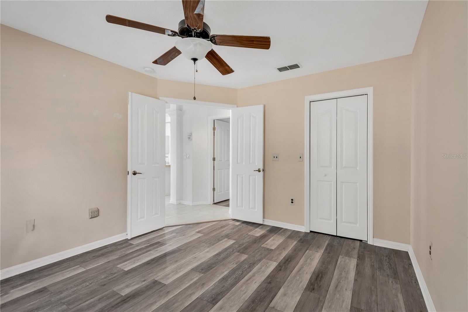 Image 42 of 90 For 18041 Owego Street